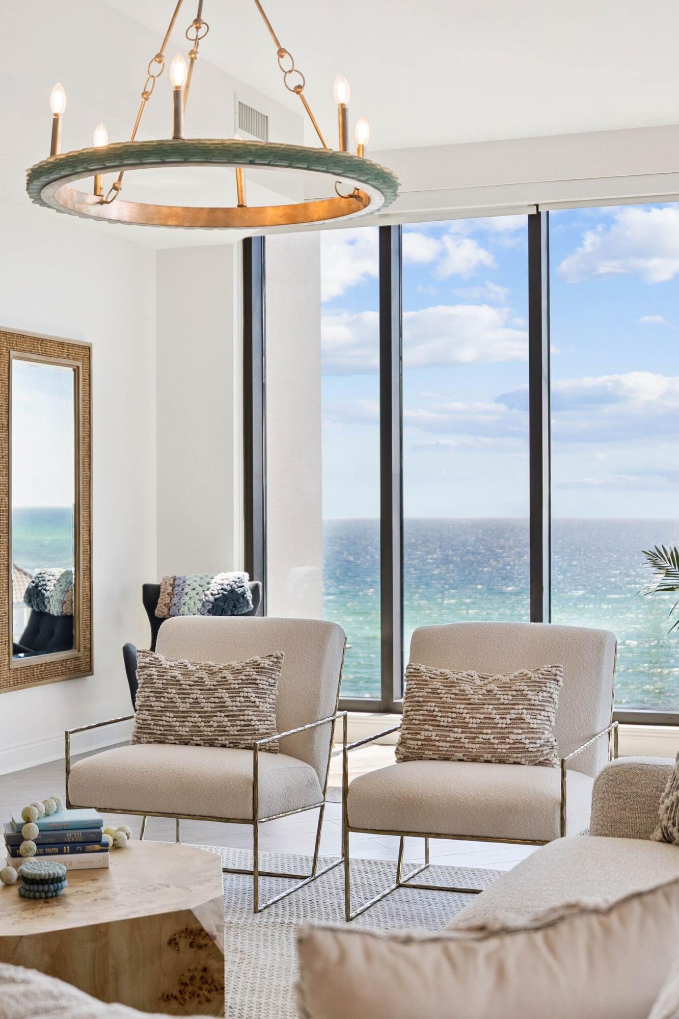 4463 W County Hwy 30A, 400