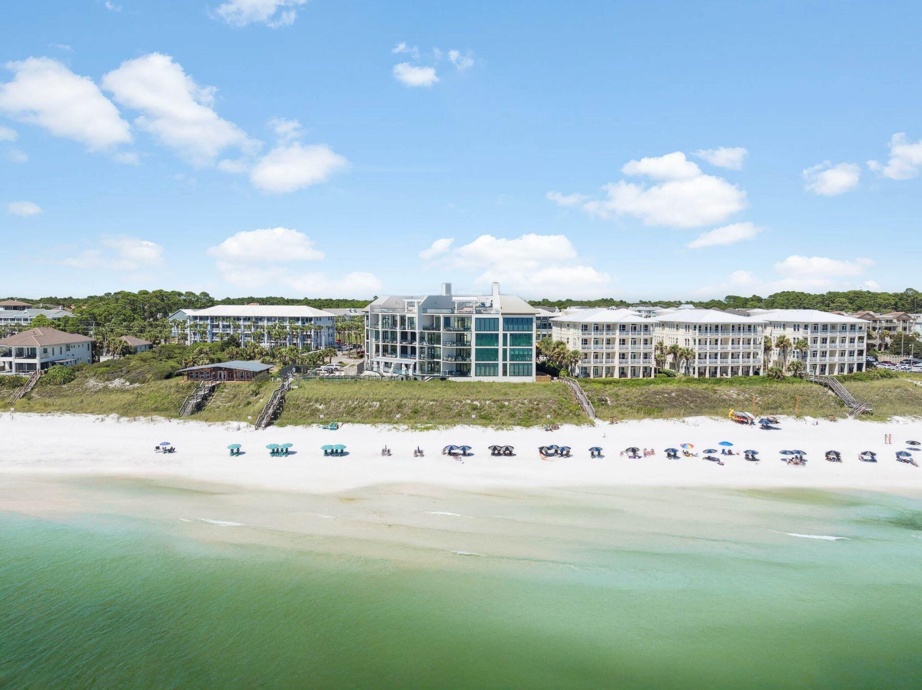 4463 W County Hwy 30A, 400