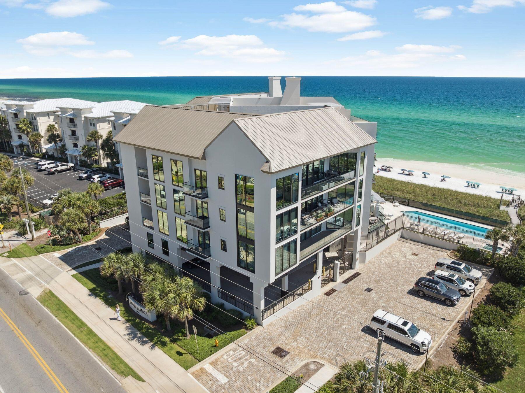 4463 W County Hwy 30A, 400