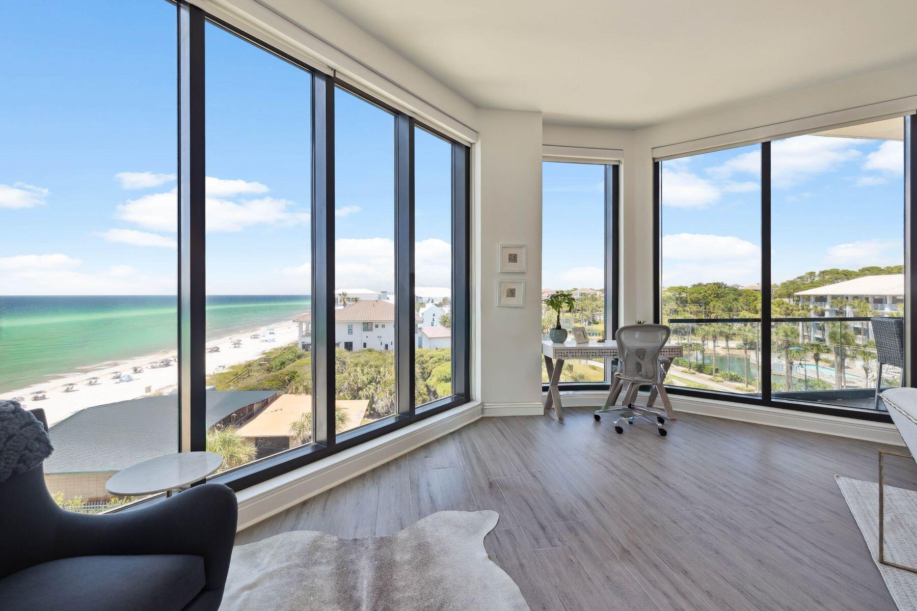 4463 W County Hwy 30A, 400