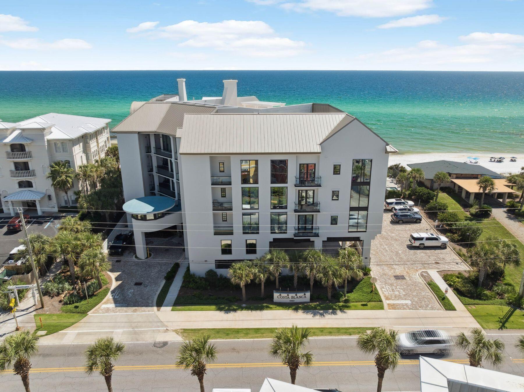 4463 W County Hwy 30A, 400