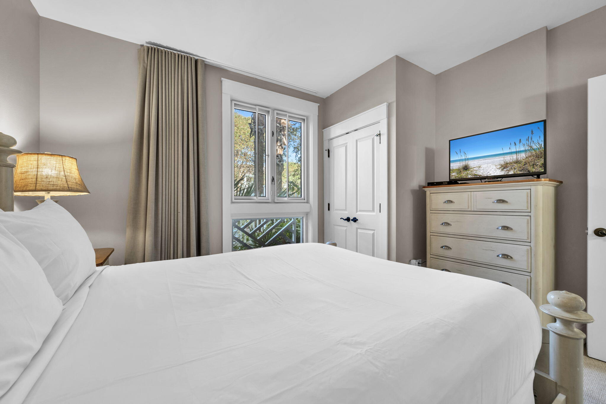 9200 Baytowne Wharf Boulevard, 349