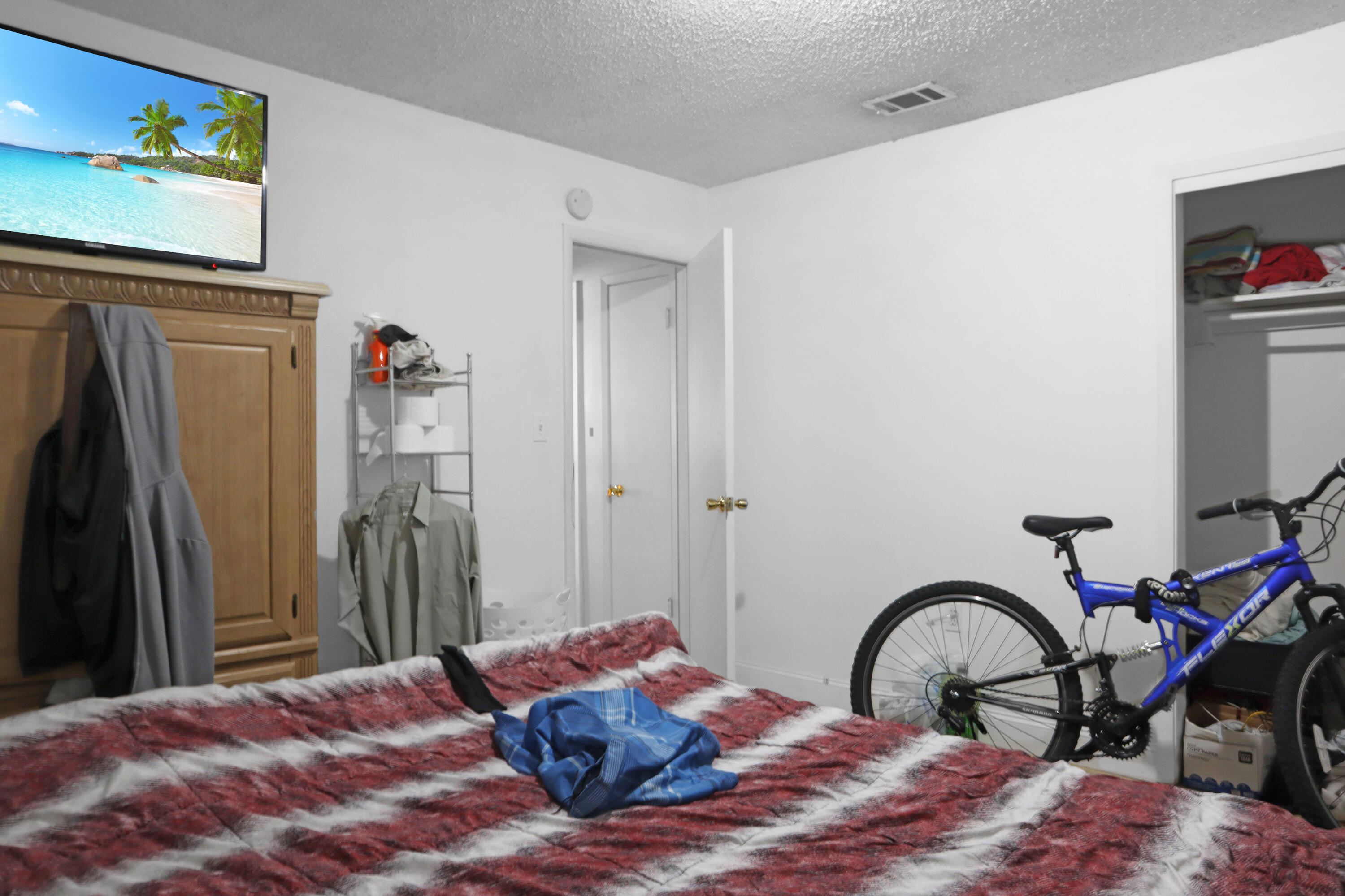 611 Colonial Drive, APT 6