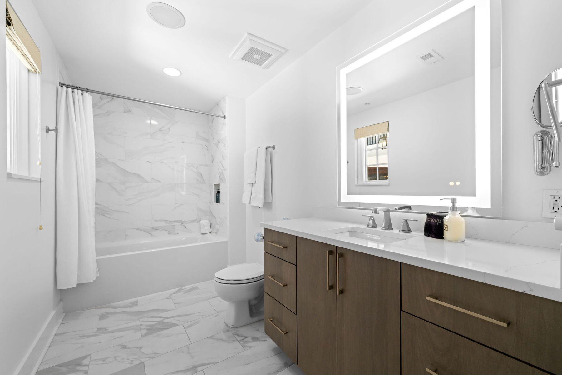 136 Georgetown Avenue, 3B-4