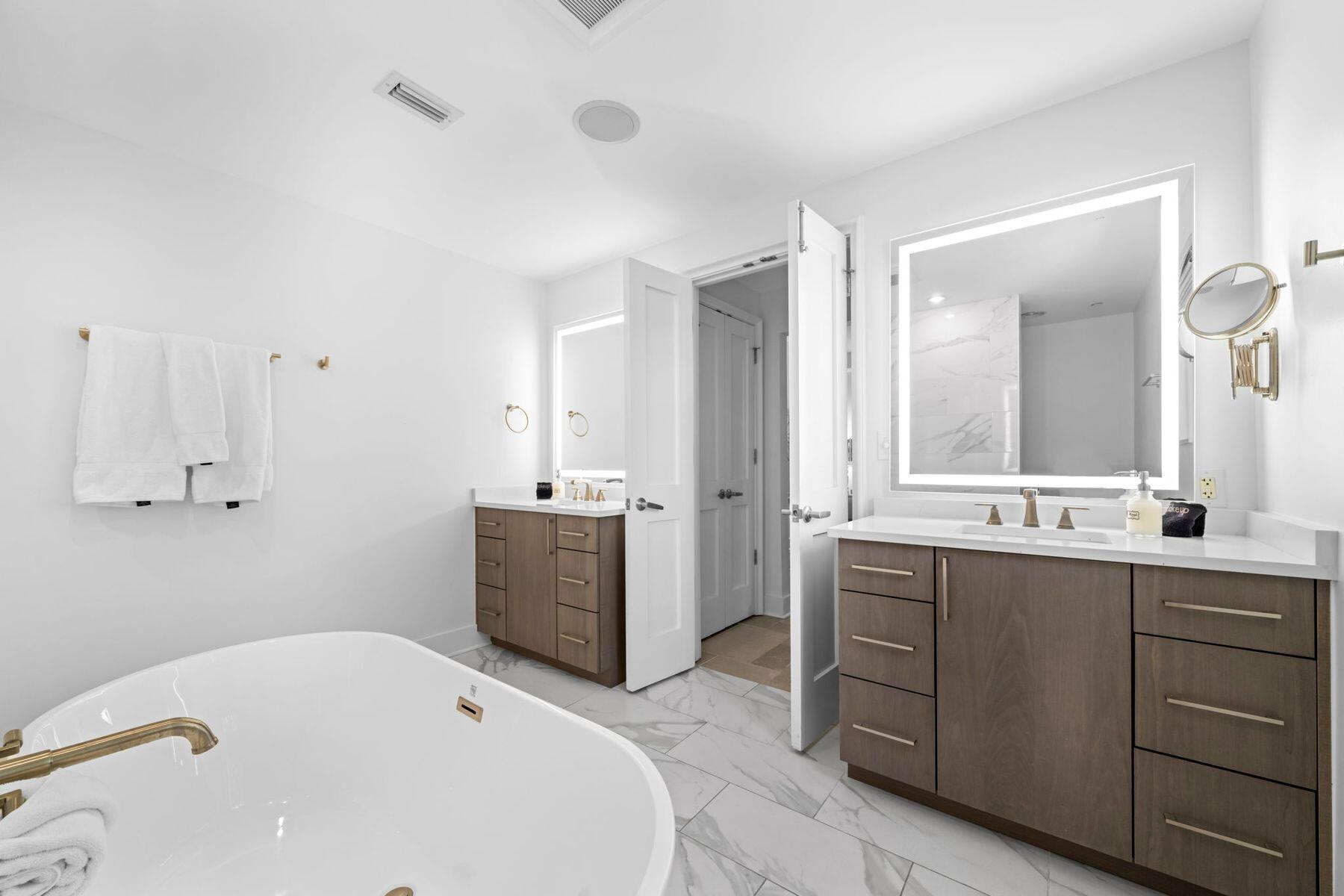 136 Georgetown Avenue, 3B-4