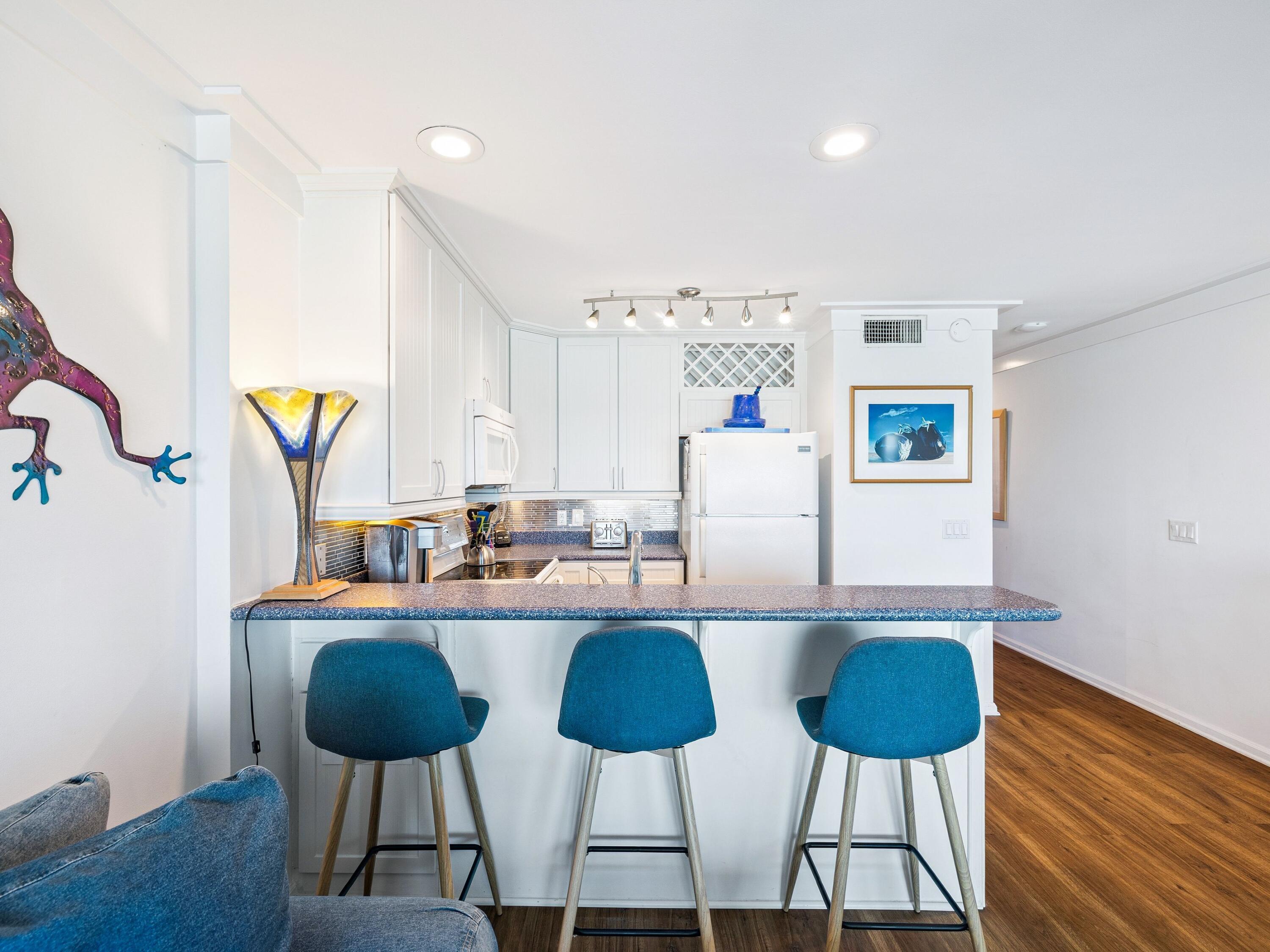 8078 E County Highway 30A, 106