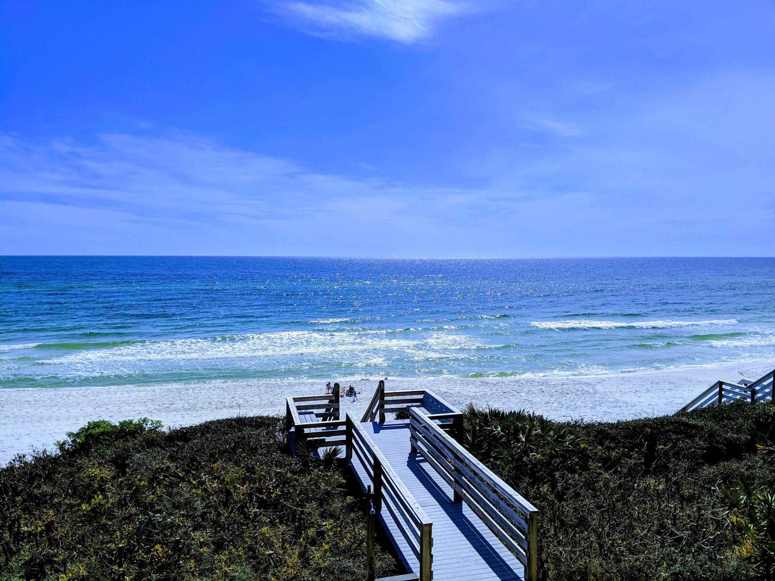 8078 E County Highway 30A, 106