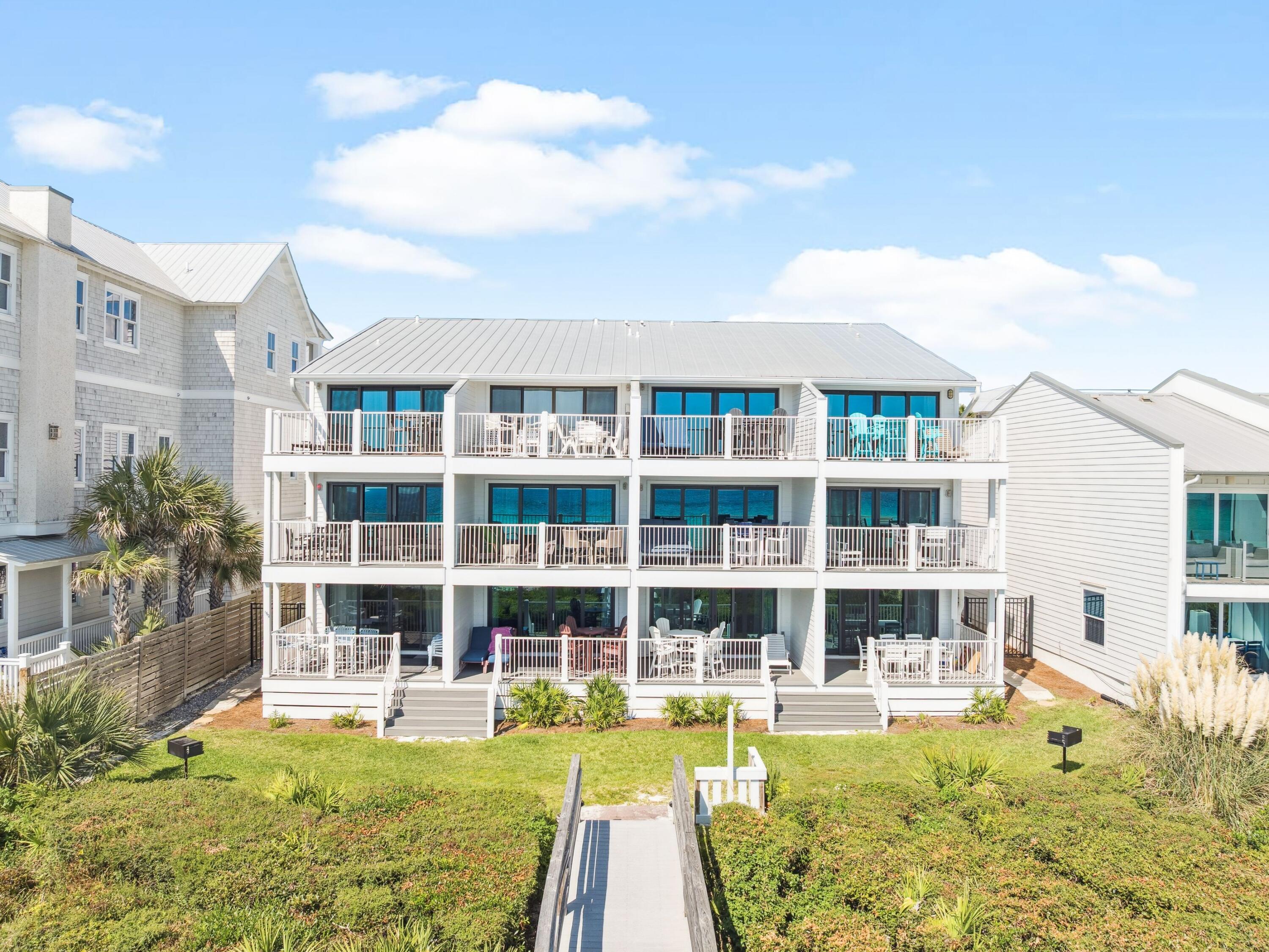 8078 E County Highway 30A, 106