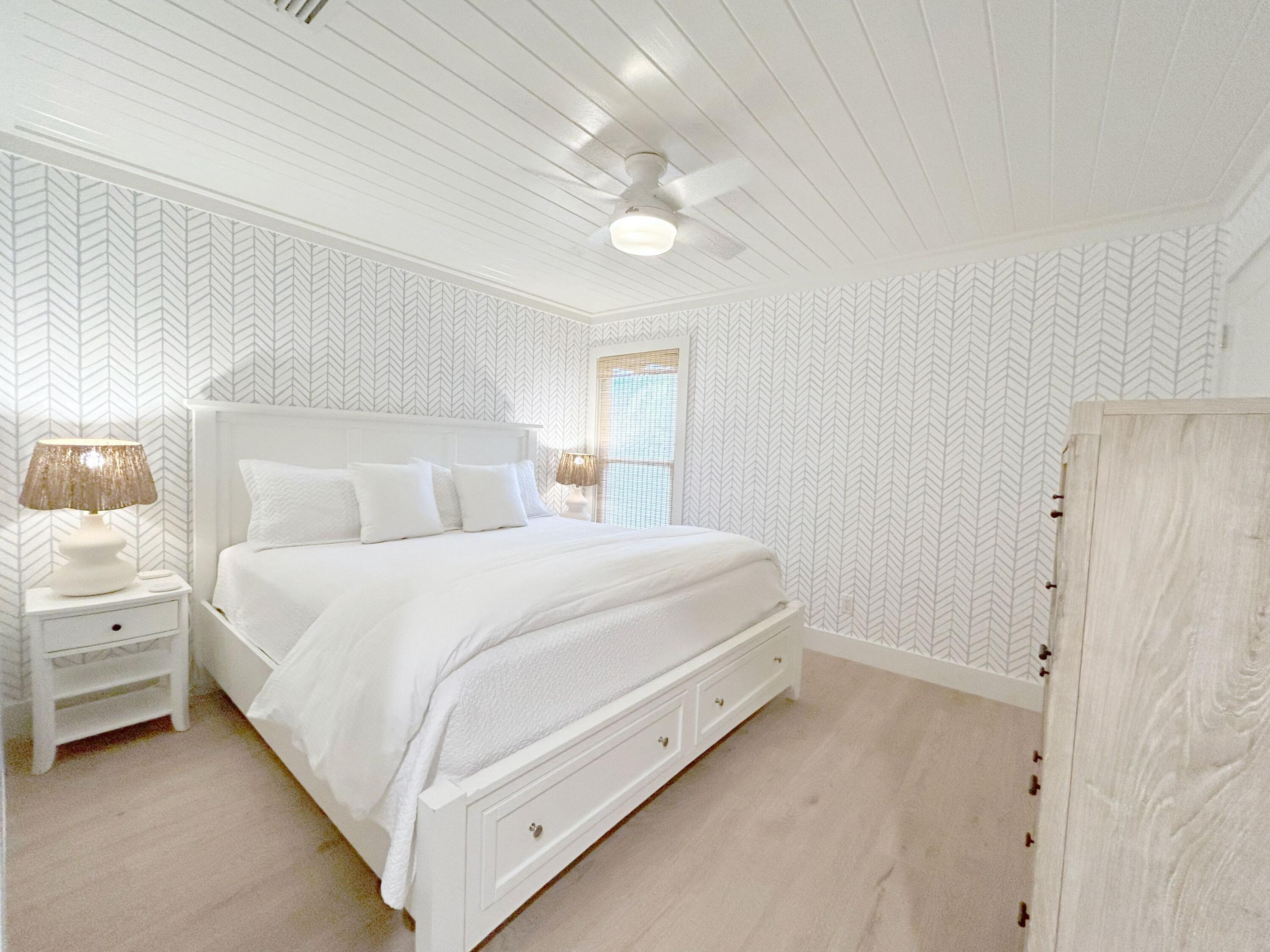 81 S Orange Street, 205