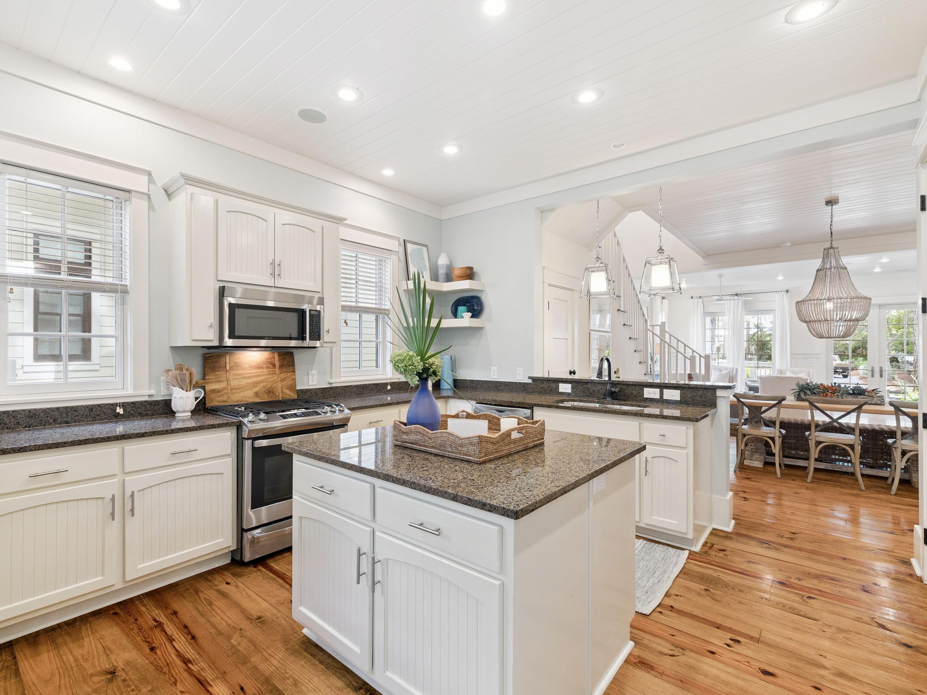 235 W Lake Forest Drive