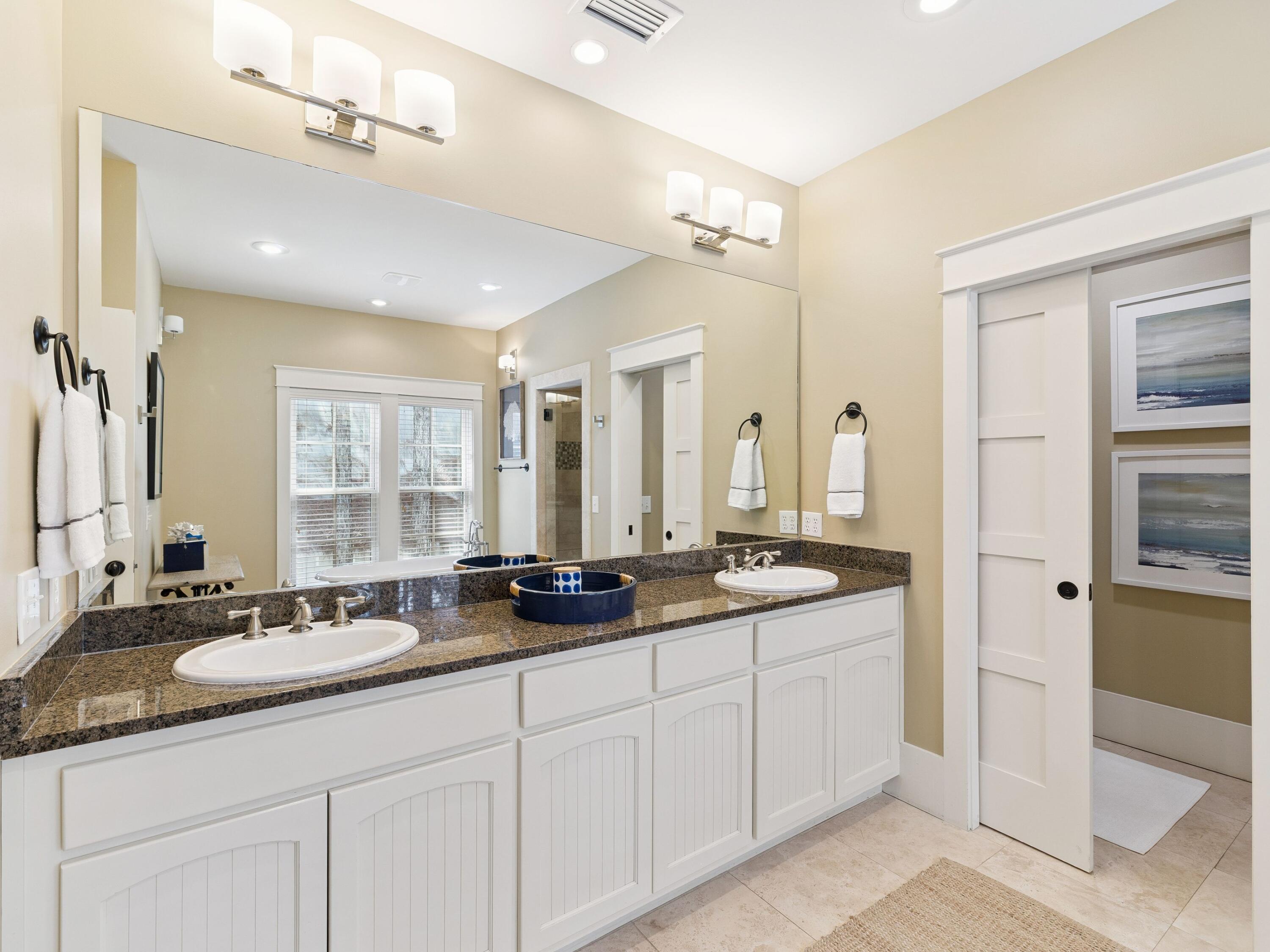 235 W Lake Forest Drive