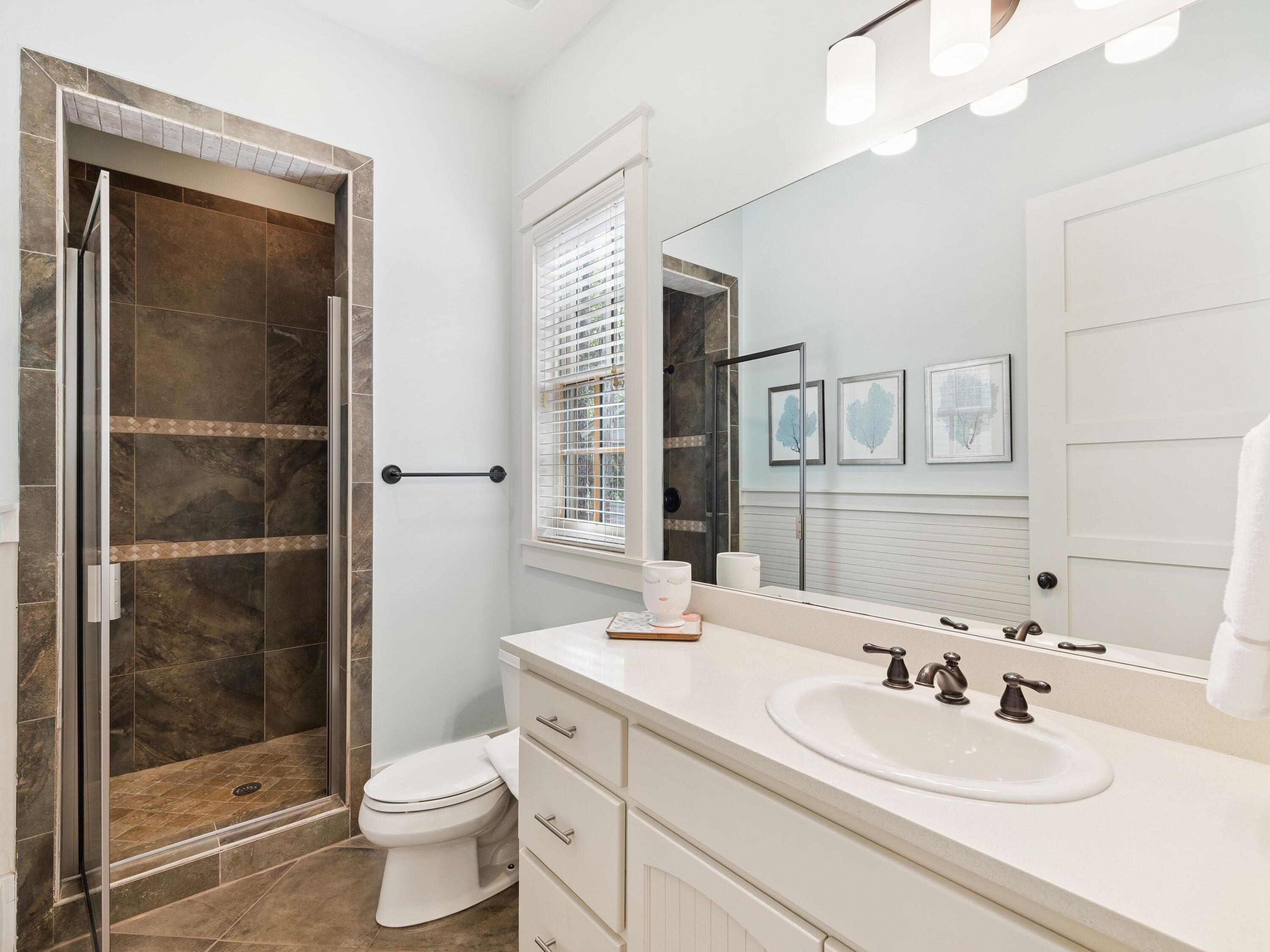 235 W Lake Forest Drive