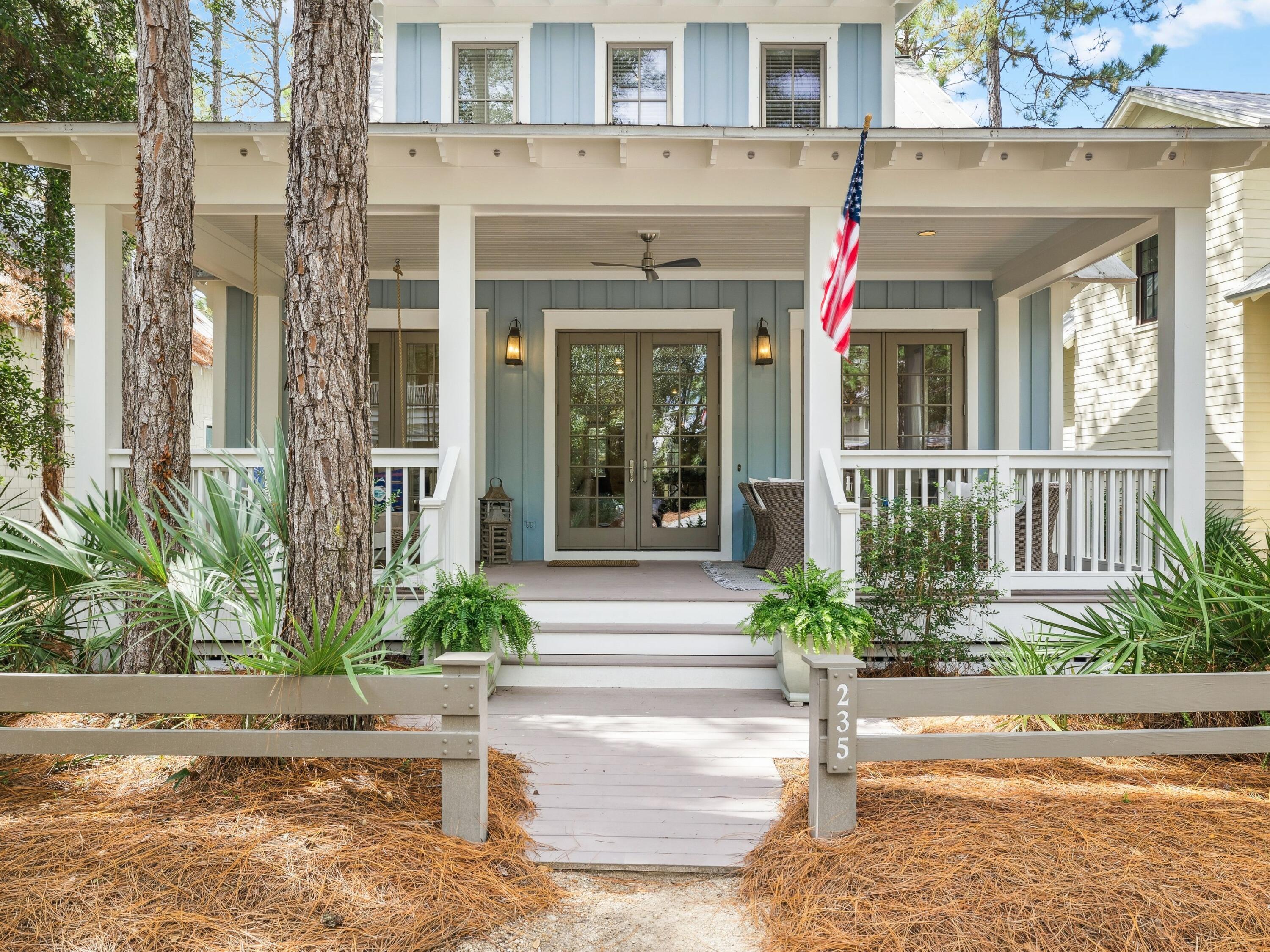 235 W Lake Forest Drive