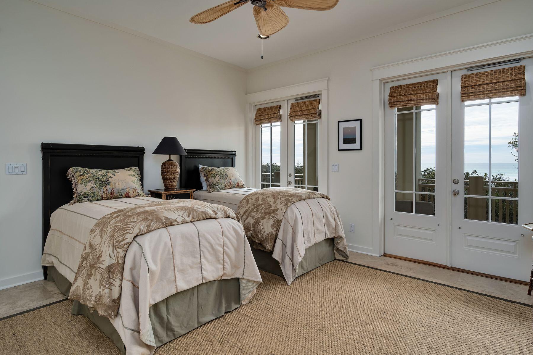 244 W Bermuda Drive