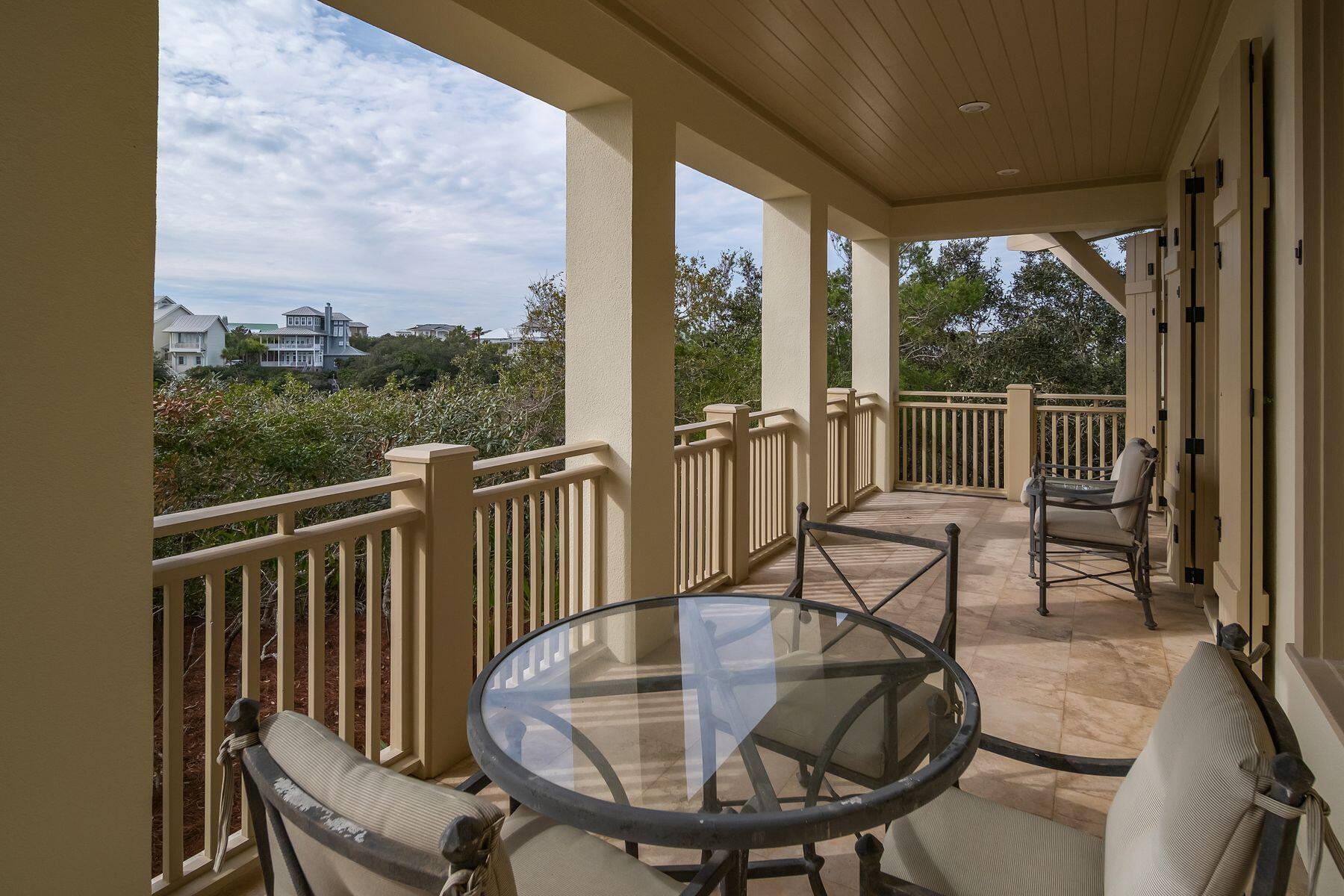 244 W Bermuda Drive