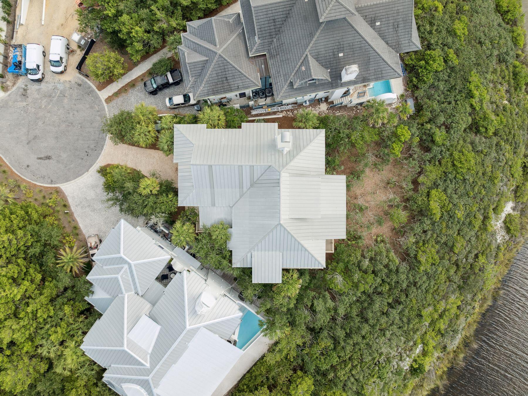 244 W Bermuda Drive