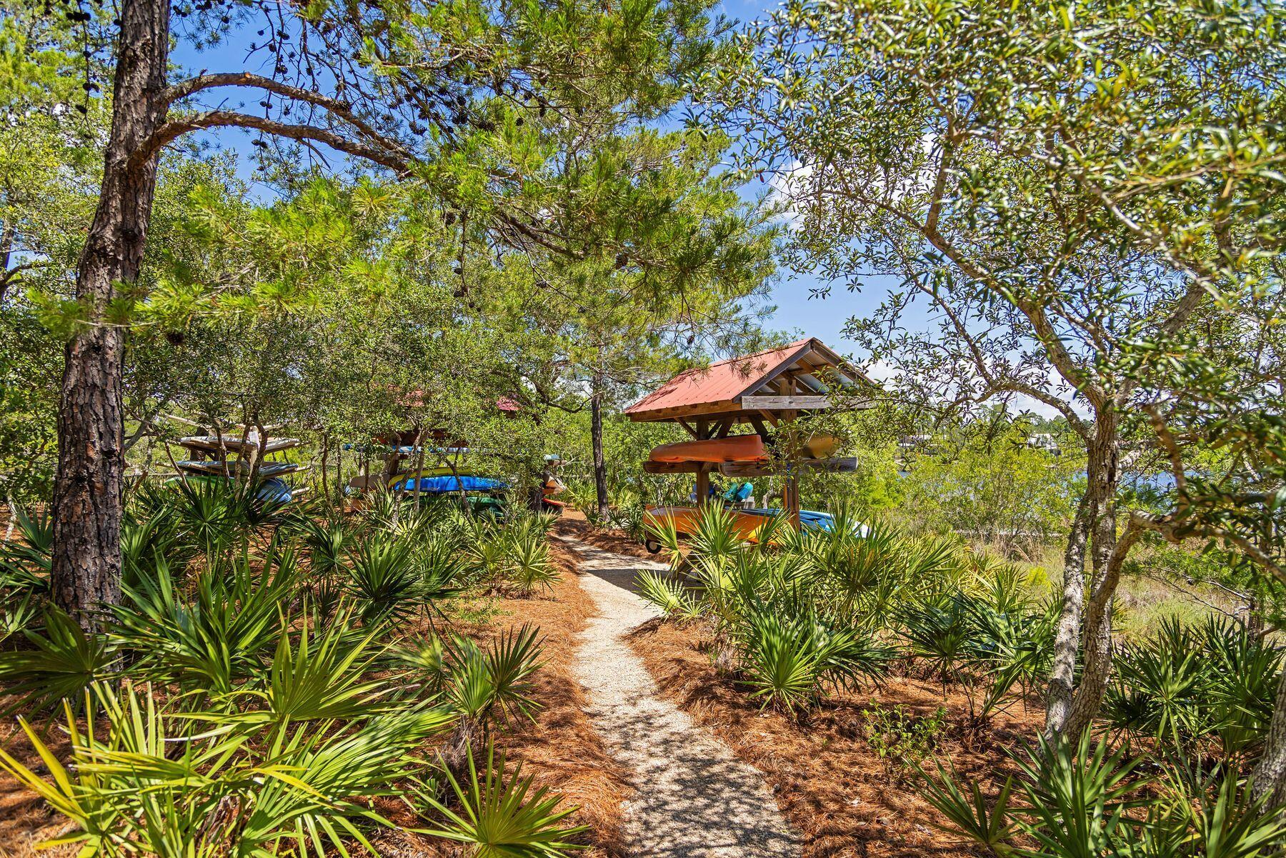 244 W Bermuda Drive
