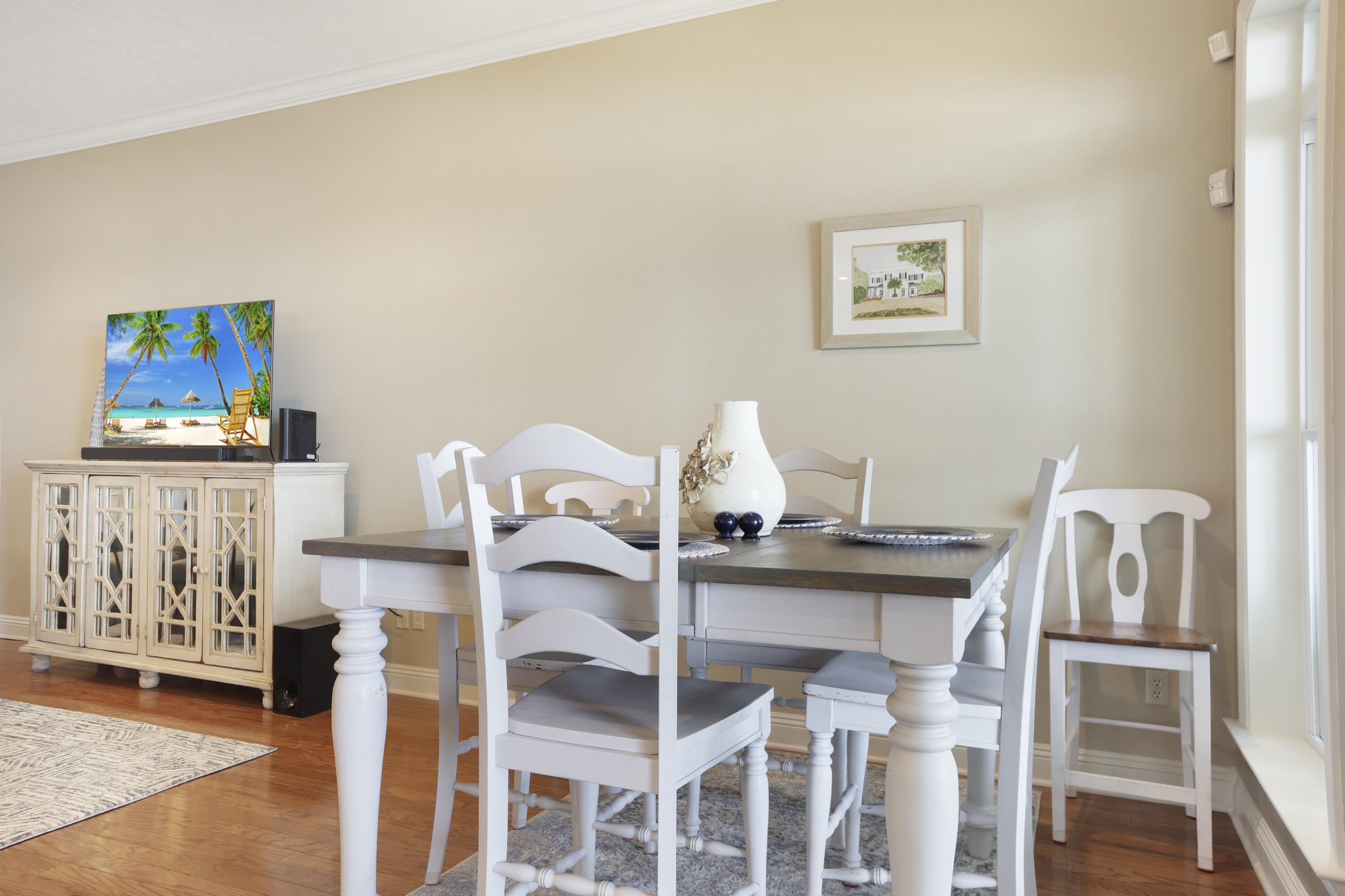 5884 E Bay Boulevard