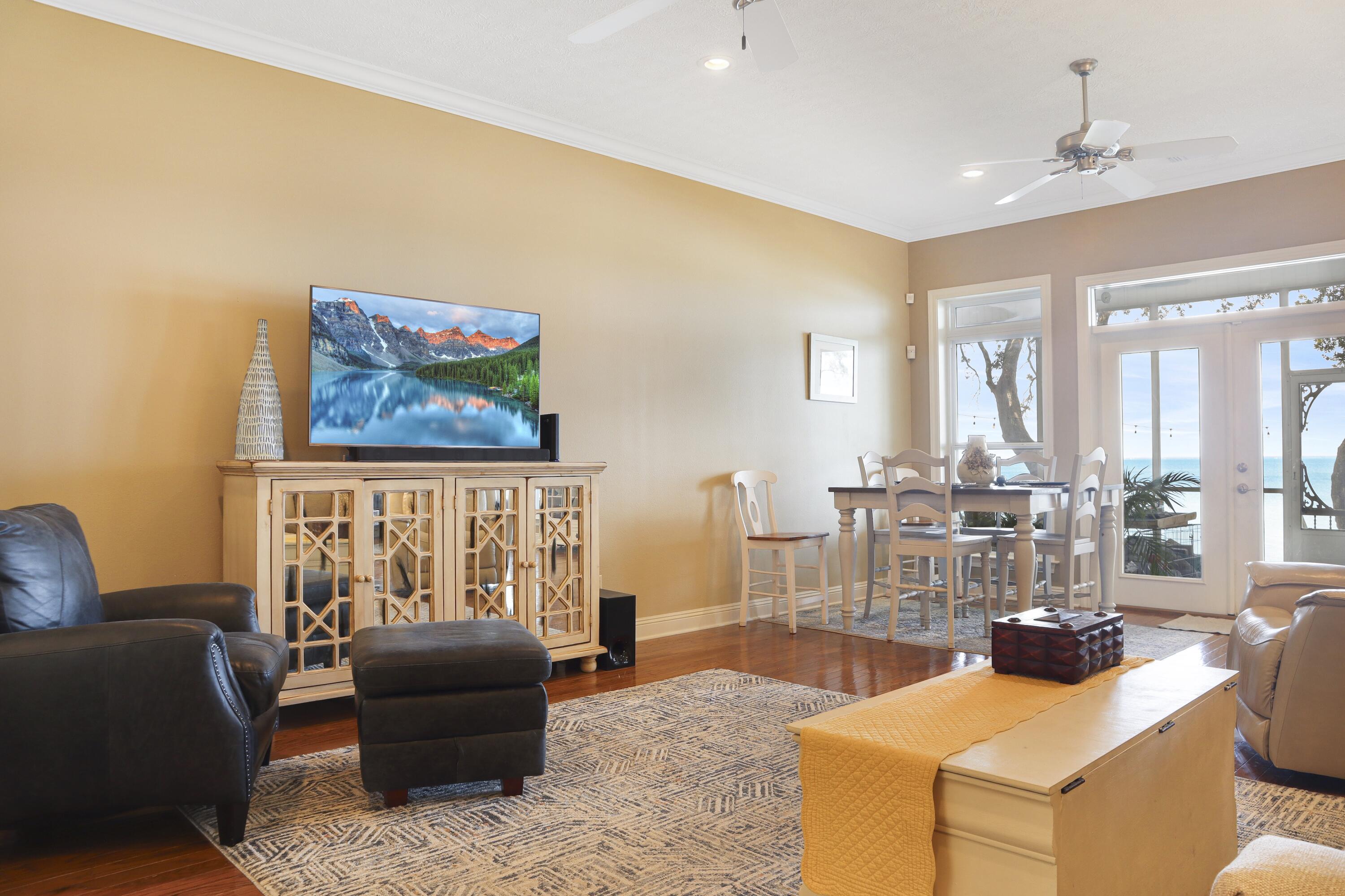 5884 E Bay Boulevard