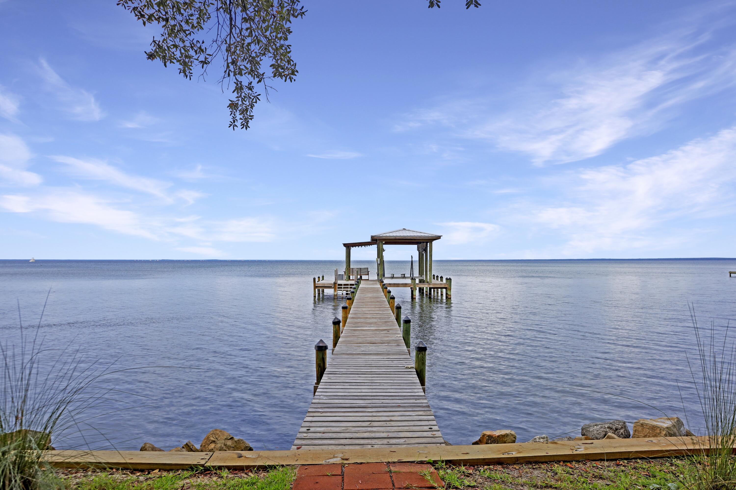 5884 E Bay Boulevard