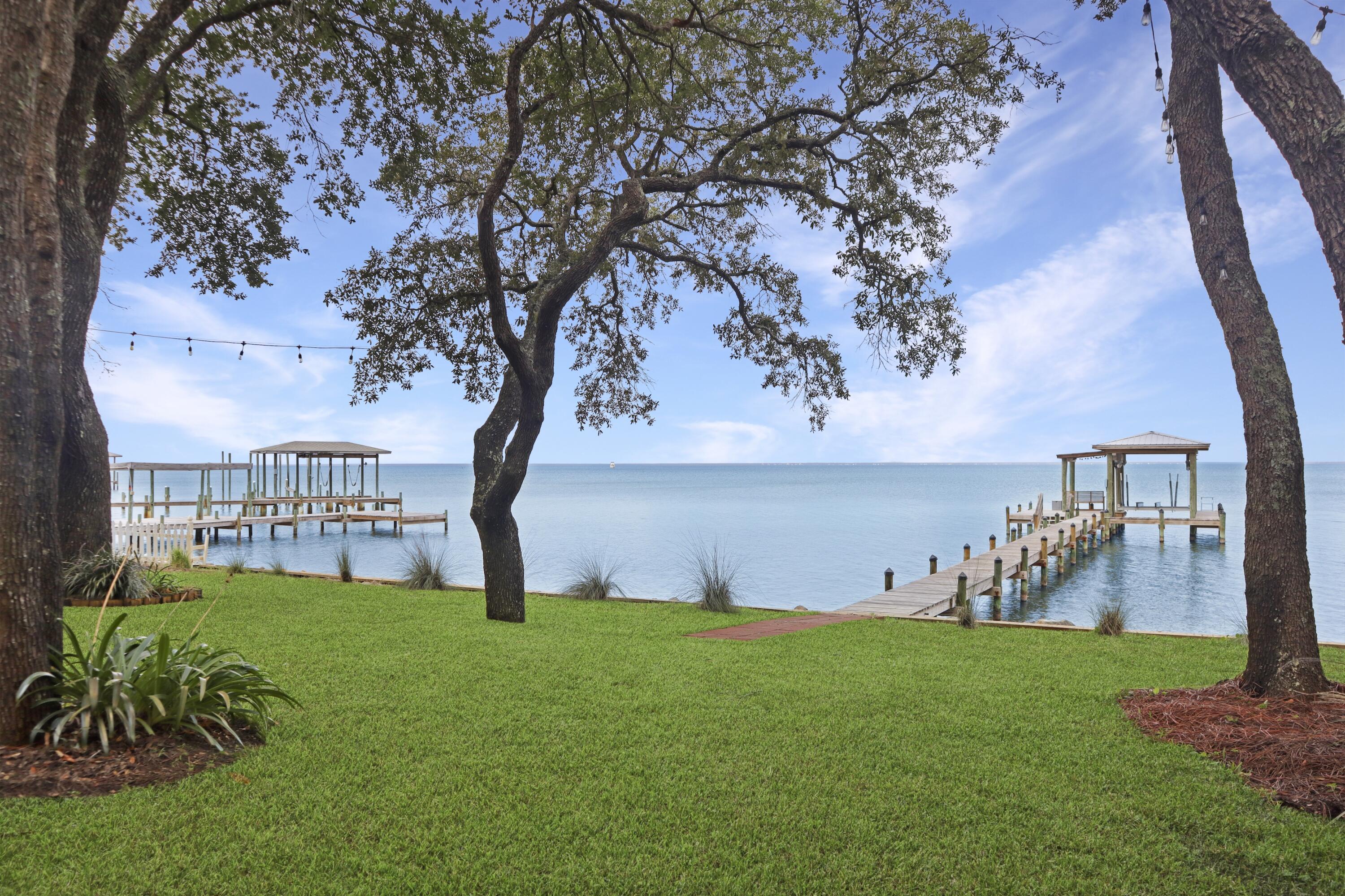 5884 E Bay Boulevard