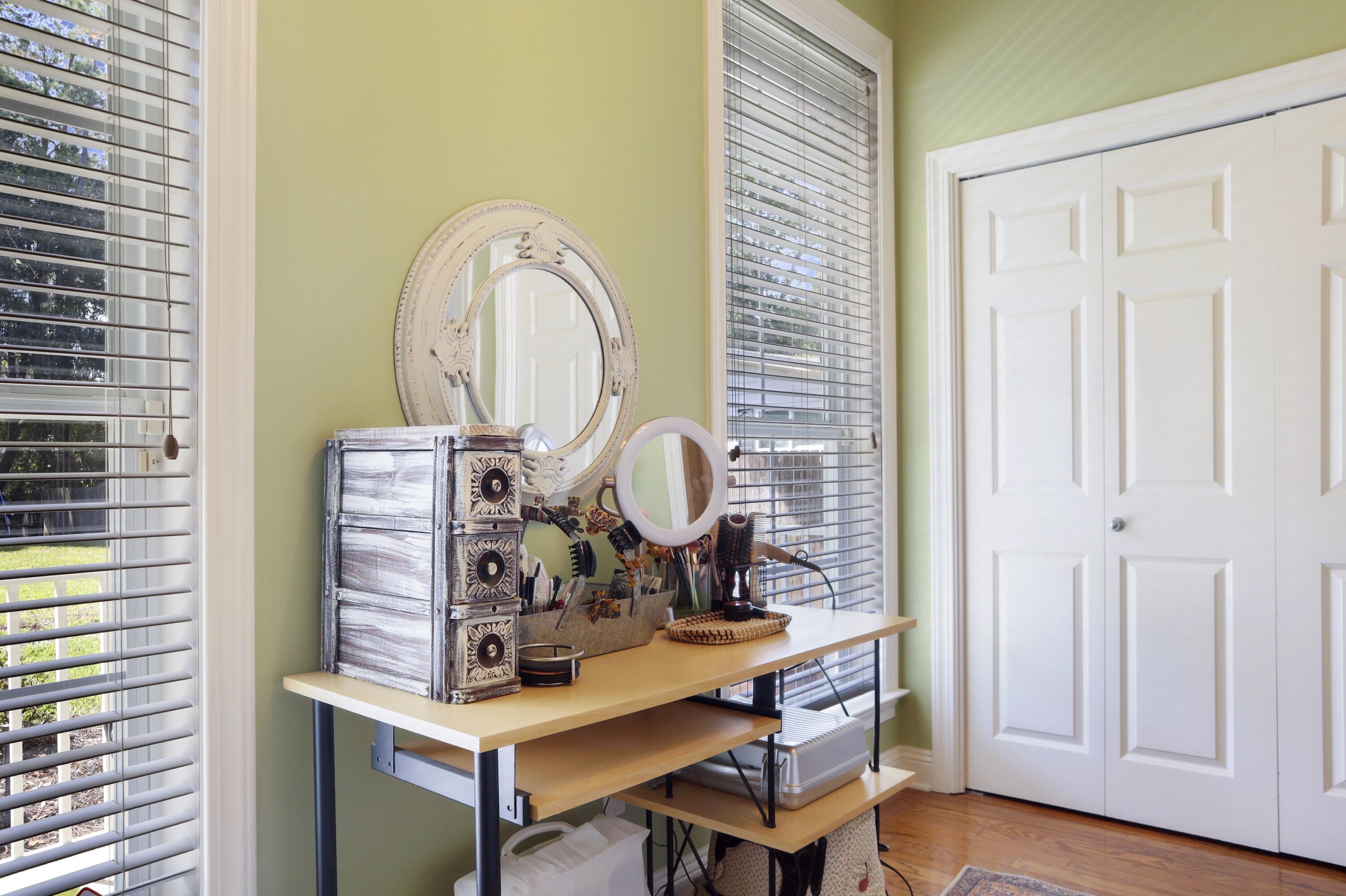 5884 E Bay Boulevard