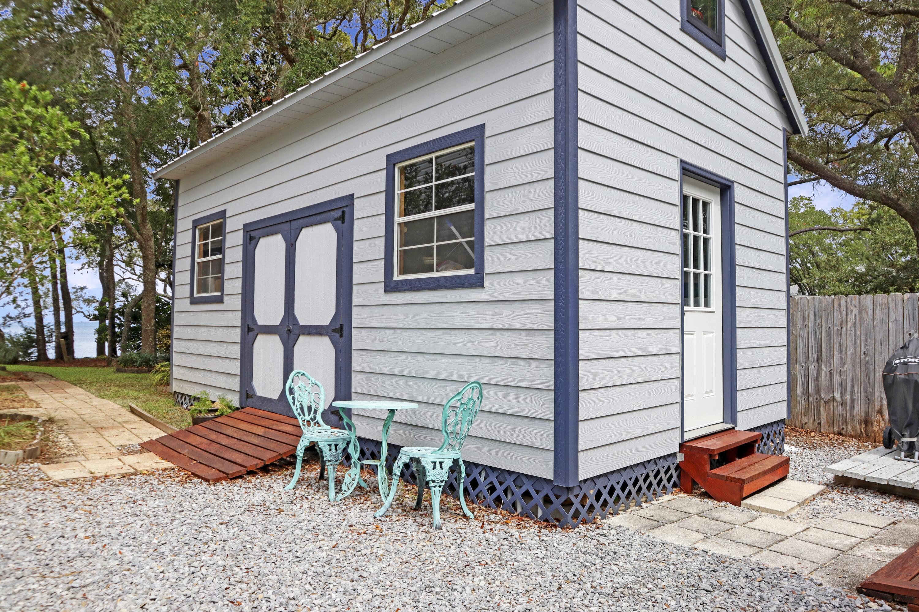 5884 E Bay Boulevard