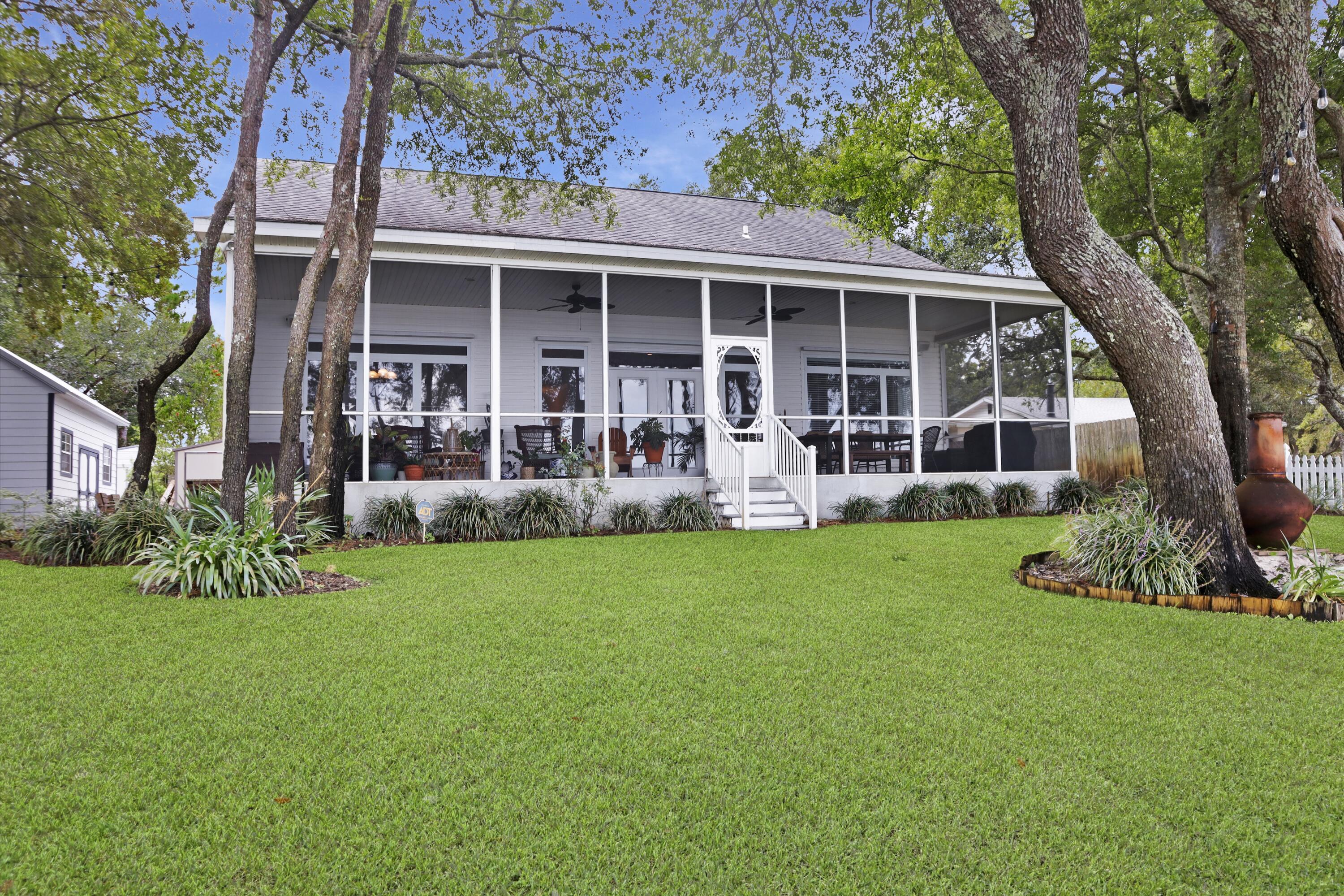 5884 E Bay Boulevard