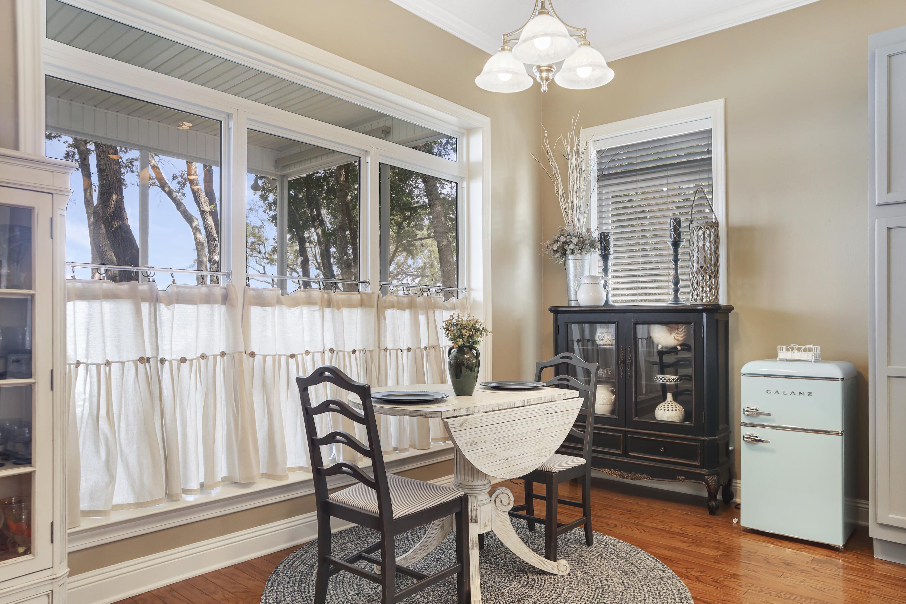 5884 E Bay Boulevard