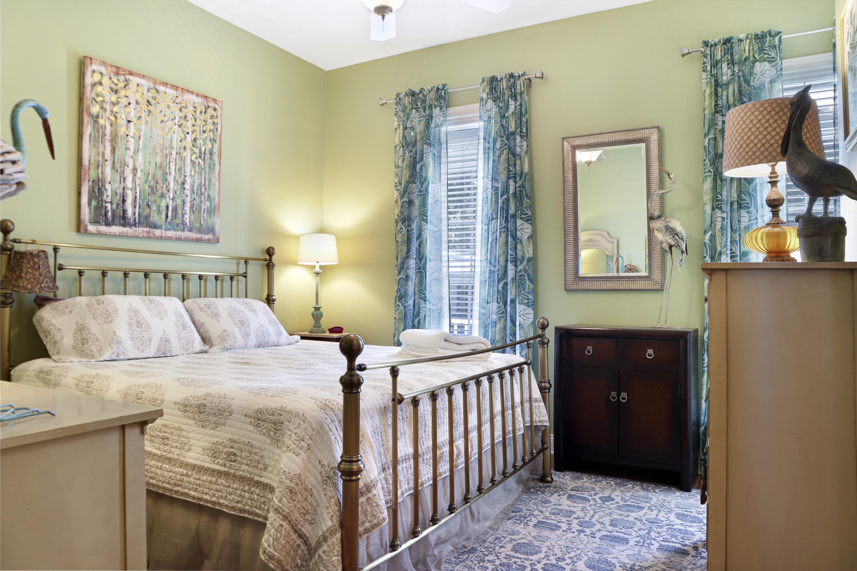 5884 E Bay Boulevard