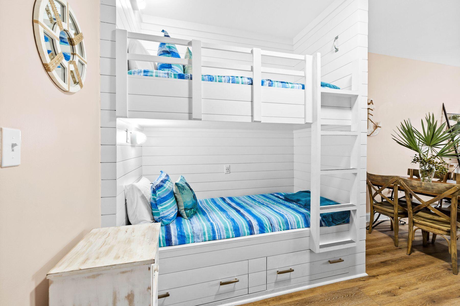 10343 E Co Highway 30A B253, B253