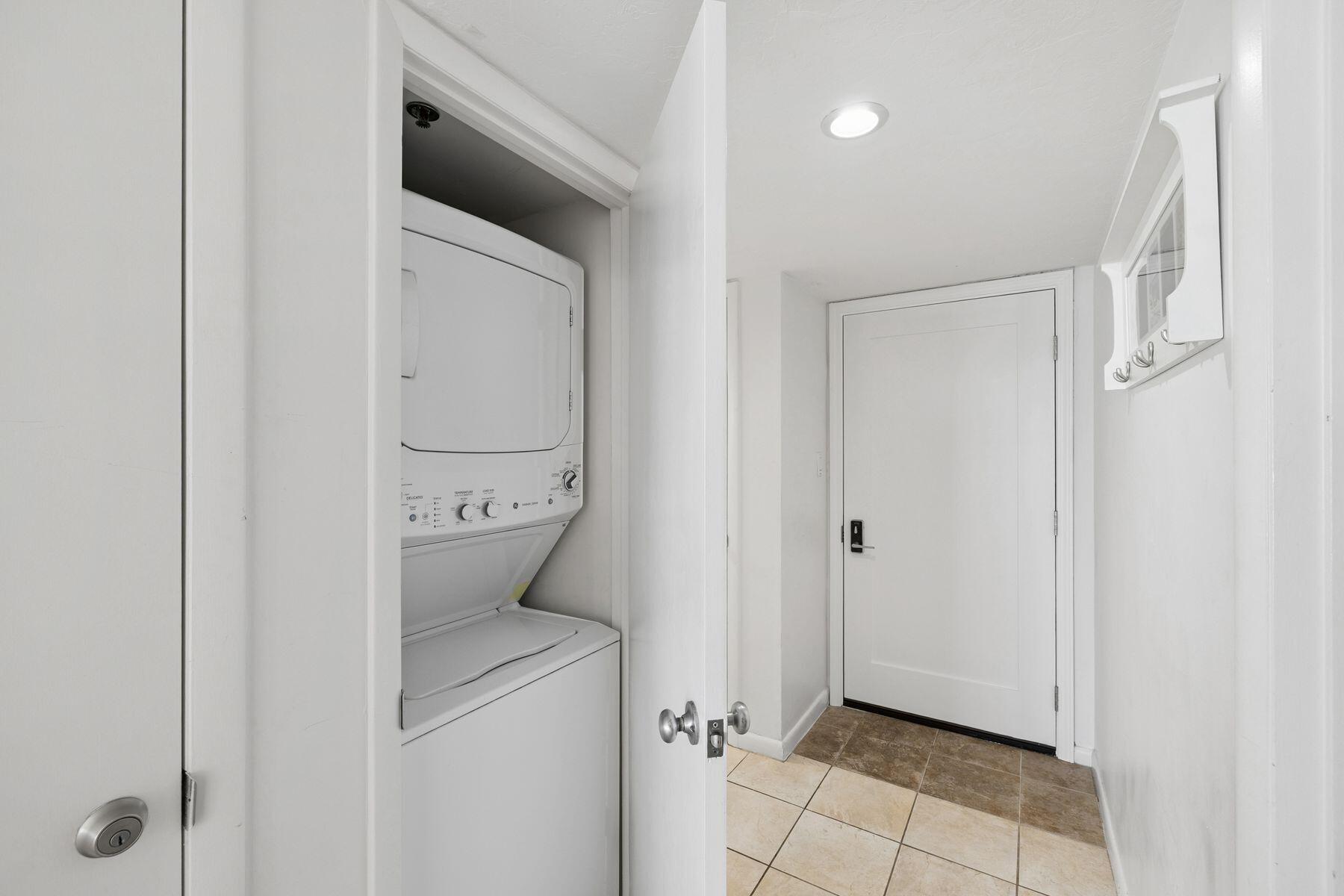 4100 E County Hwy 30A, 701