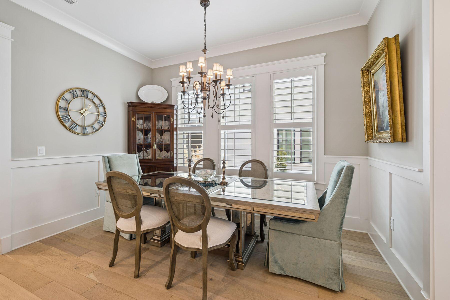 113 White Cliffs Drive