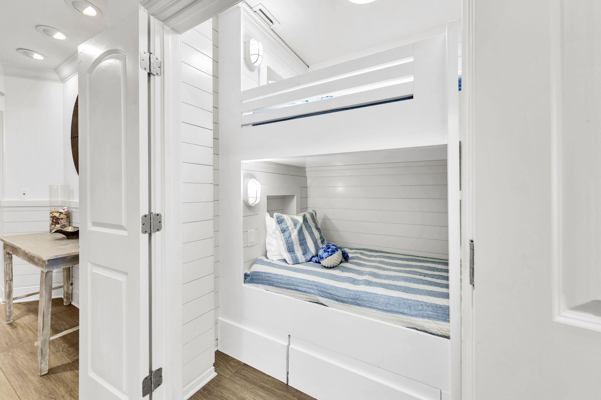 2421 W County Highway 30A, UNIT E103, Santa Rosa Beach Unit: UNIT E103