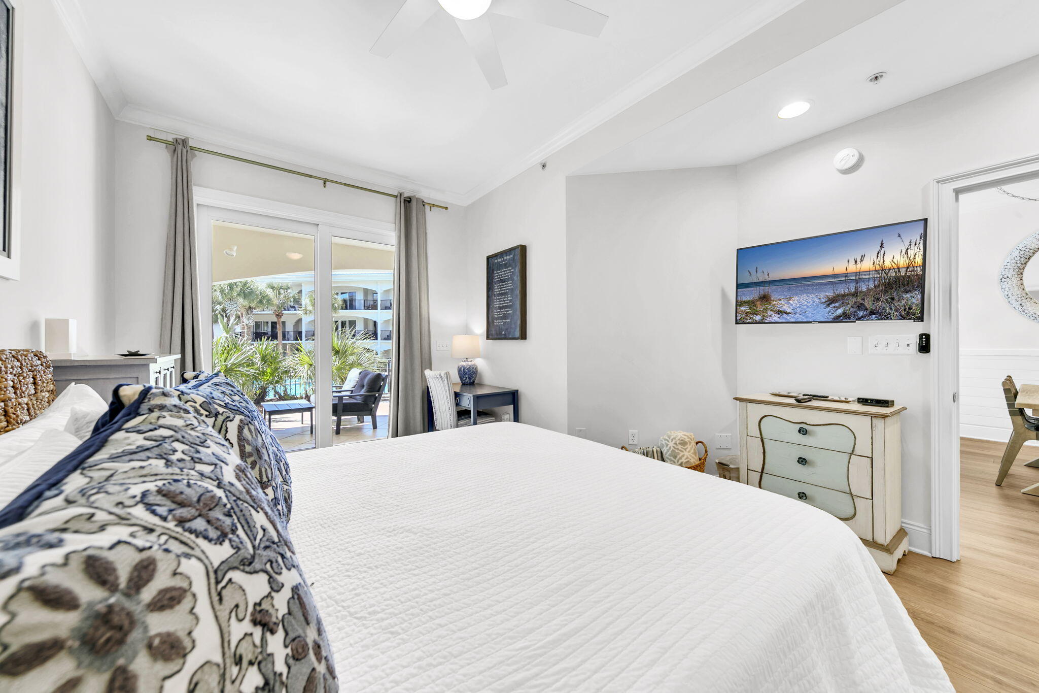 2421 W County Highway 30A, UNIT E103, Santa Rosa Beach Unit: UNIT E103