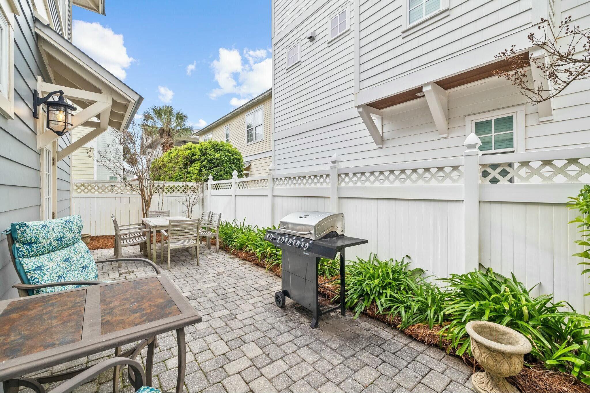 137 N Saint Francis Drive, Miramar Beach