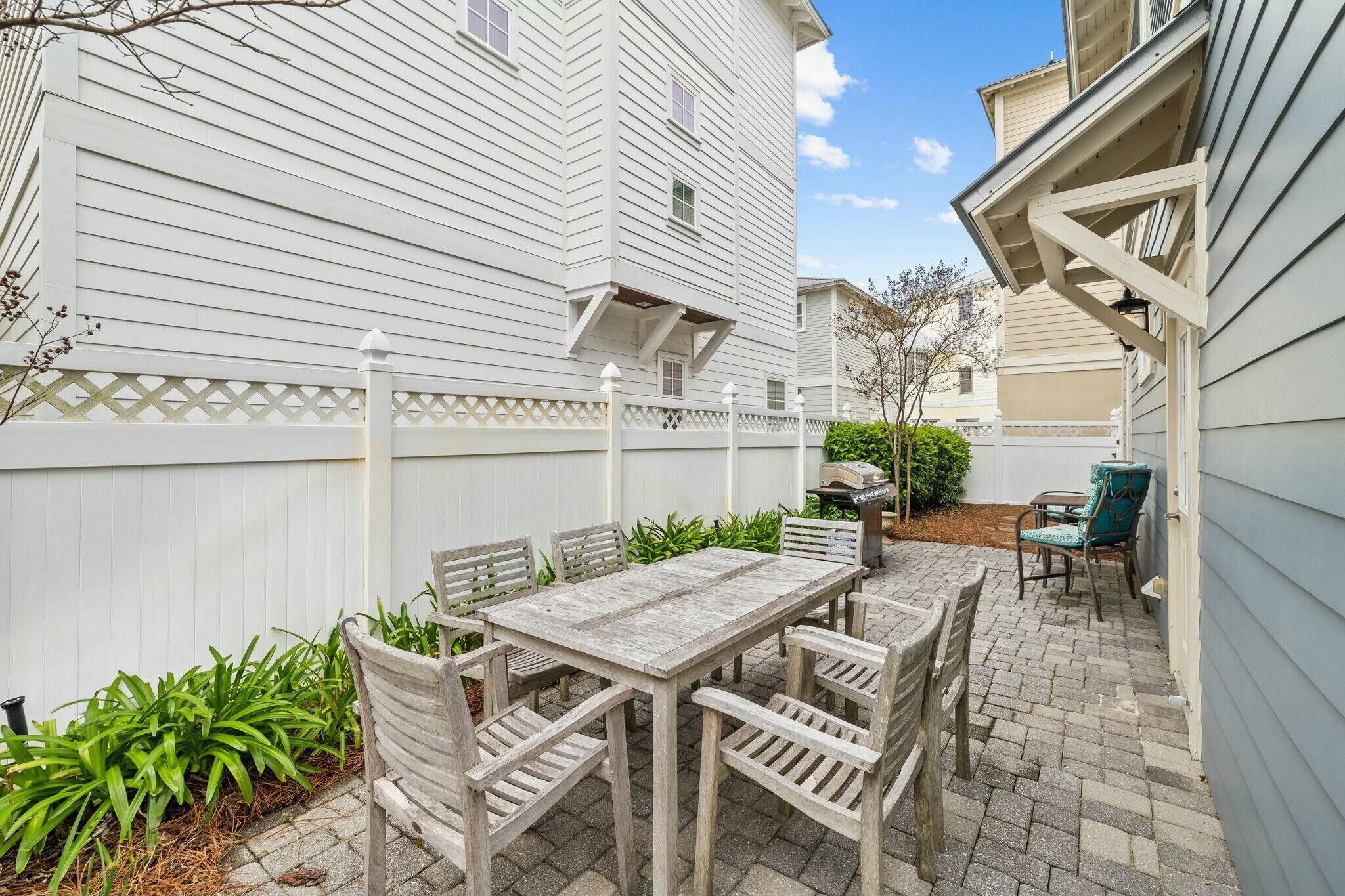 137 N Saint Francis Drive, Miramar Beach