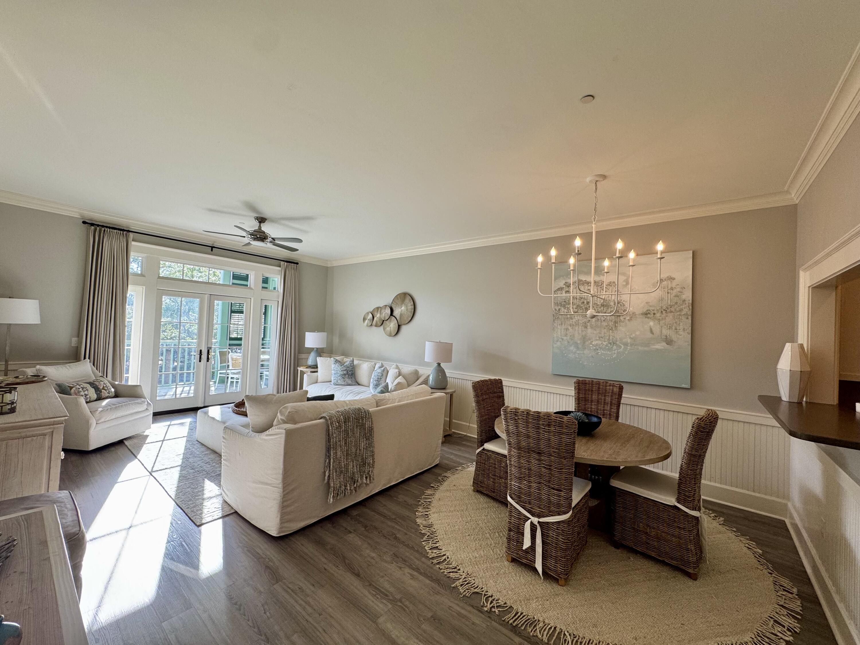 1735 E County Hwy 30A, UNIT 204