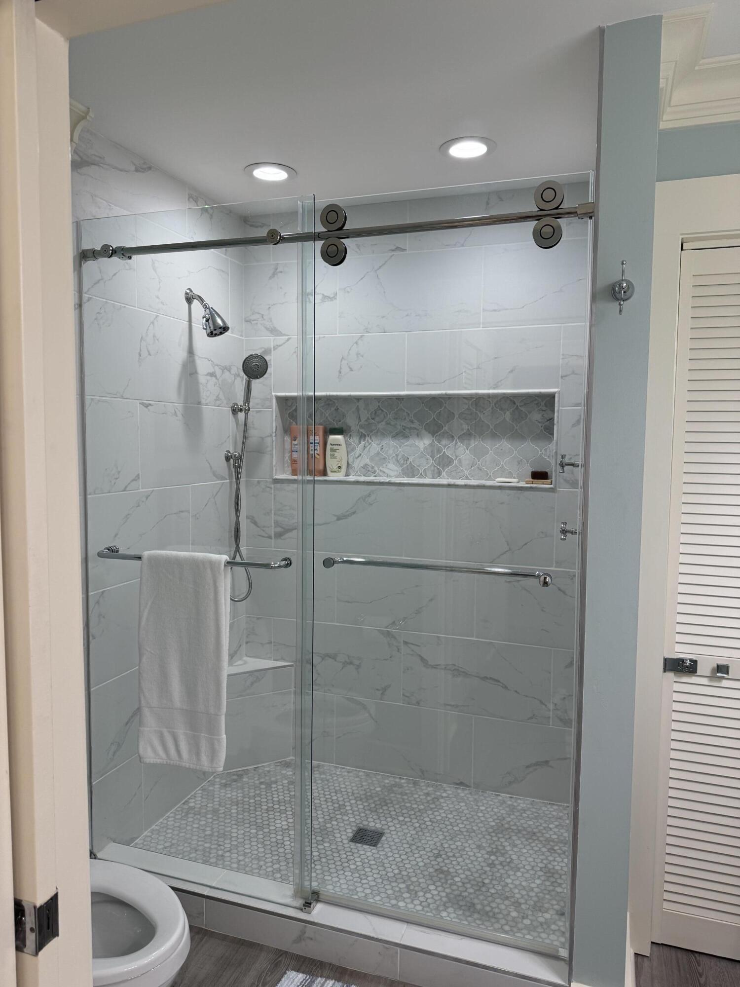 1735 E County Hwy 30A, UNIT 204