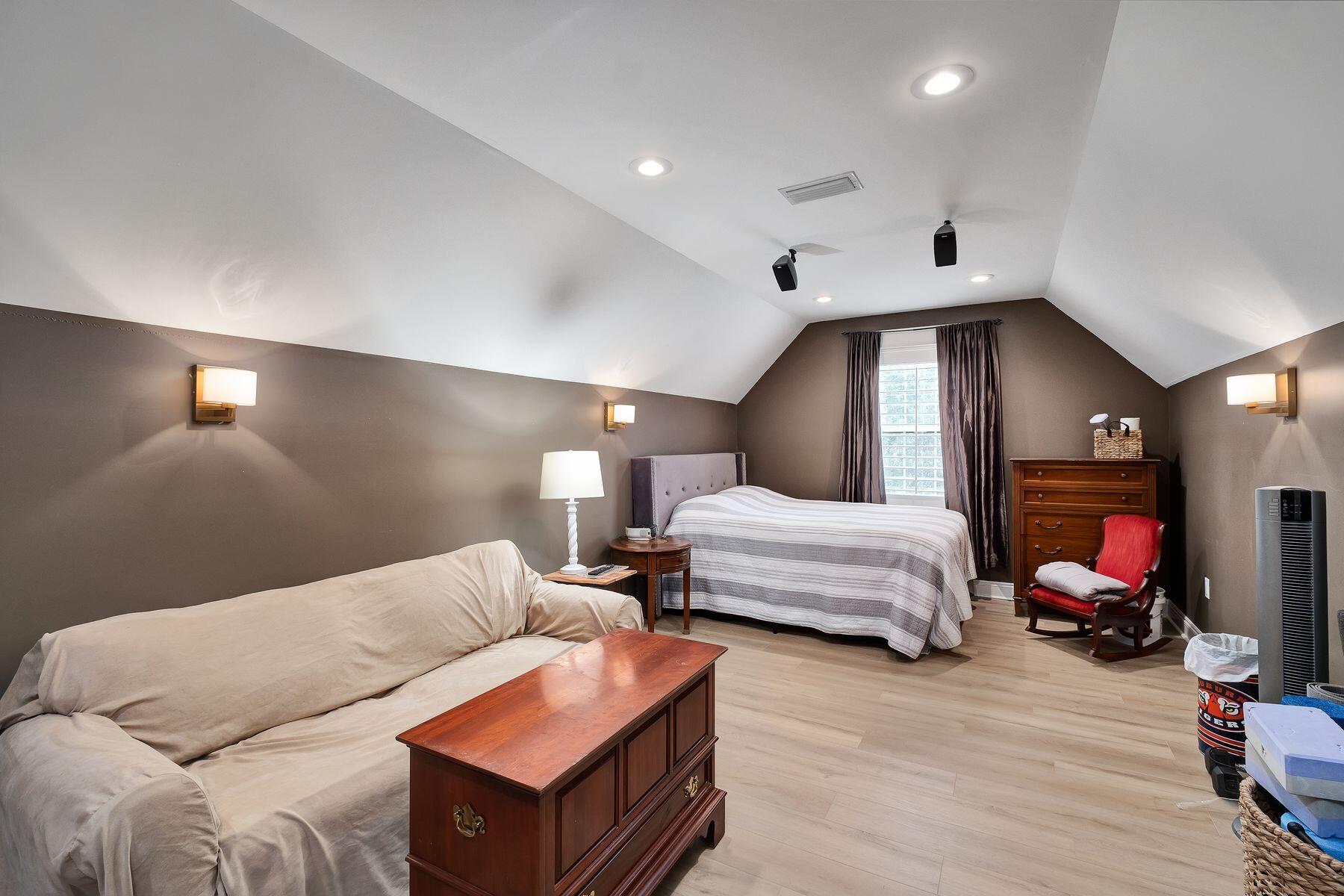 321 Botany Boulevard