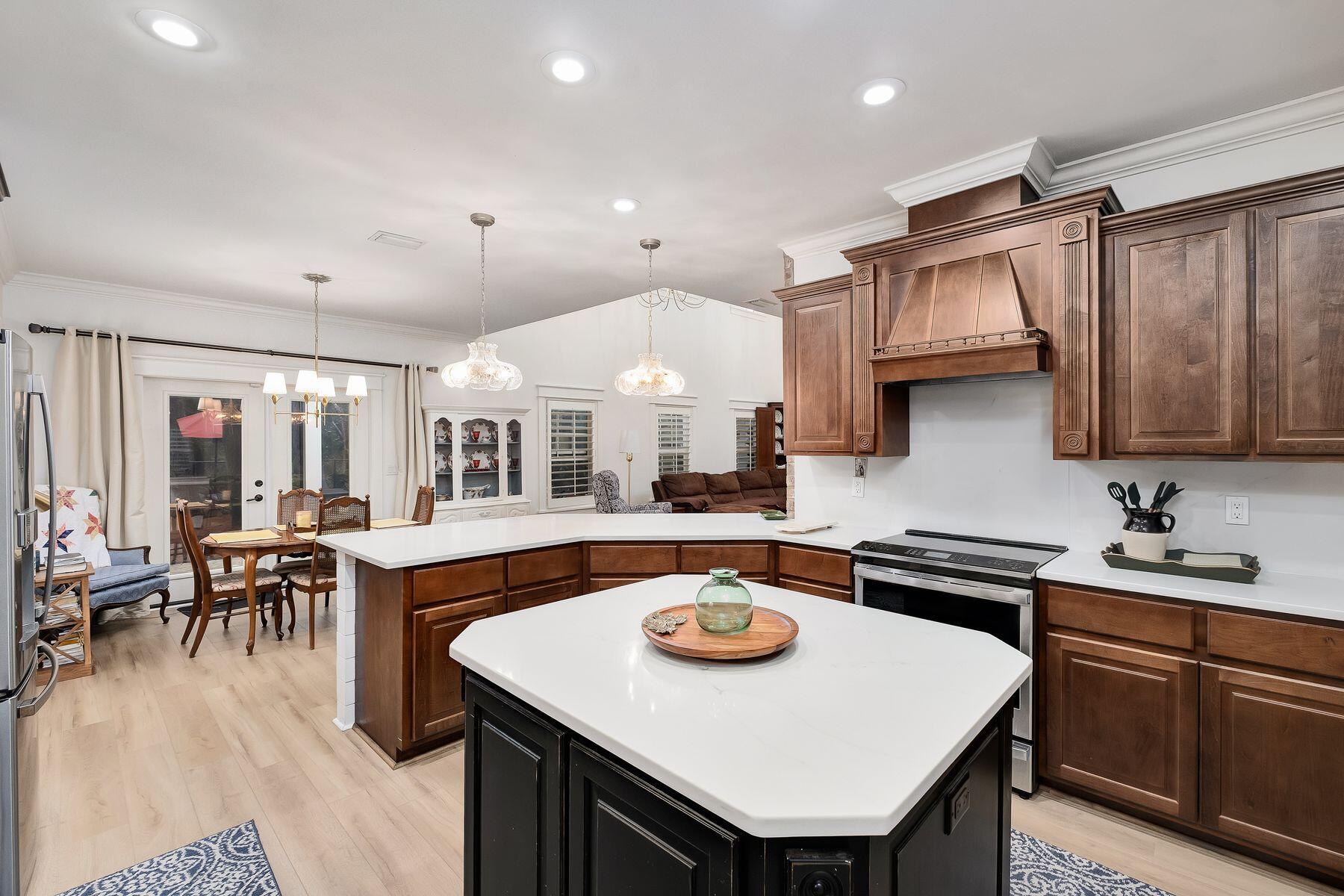 321 Botany Boulevard