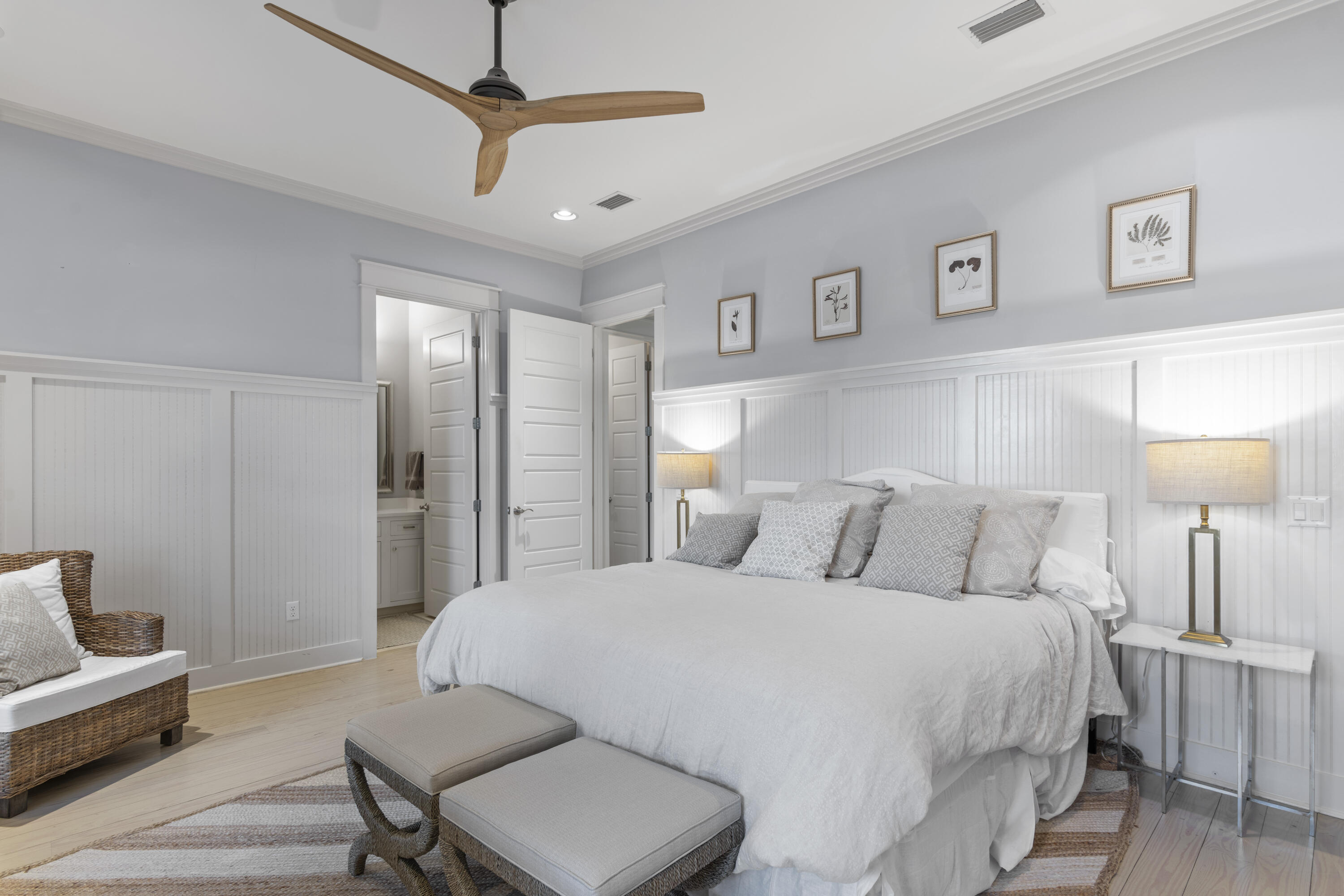 318 E Royal Fern Way