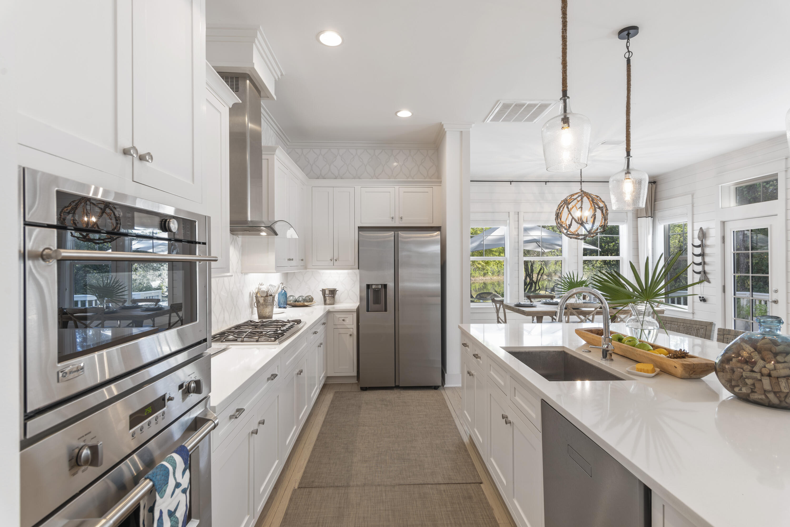 318 E Royal Fern Way