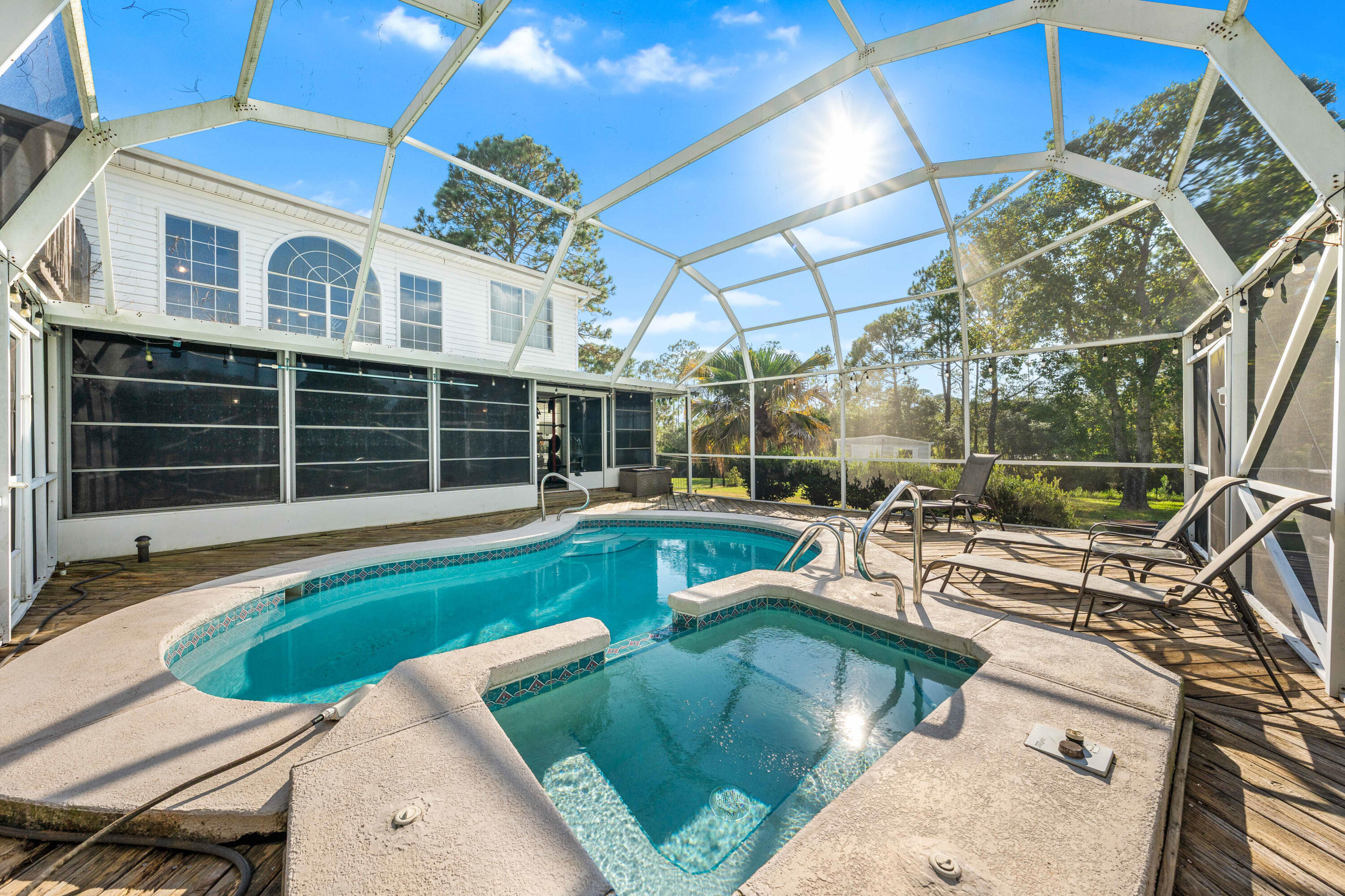 521 Parish Boulevard