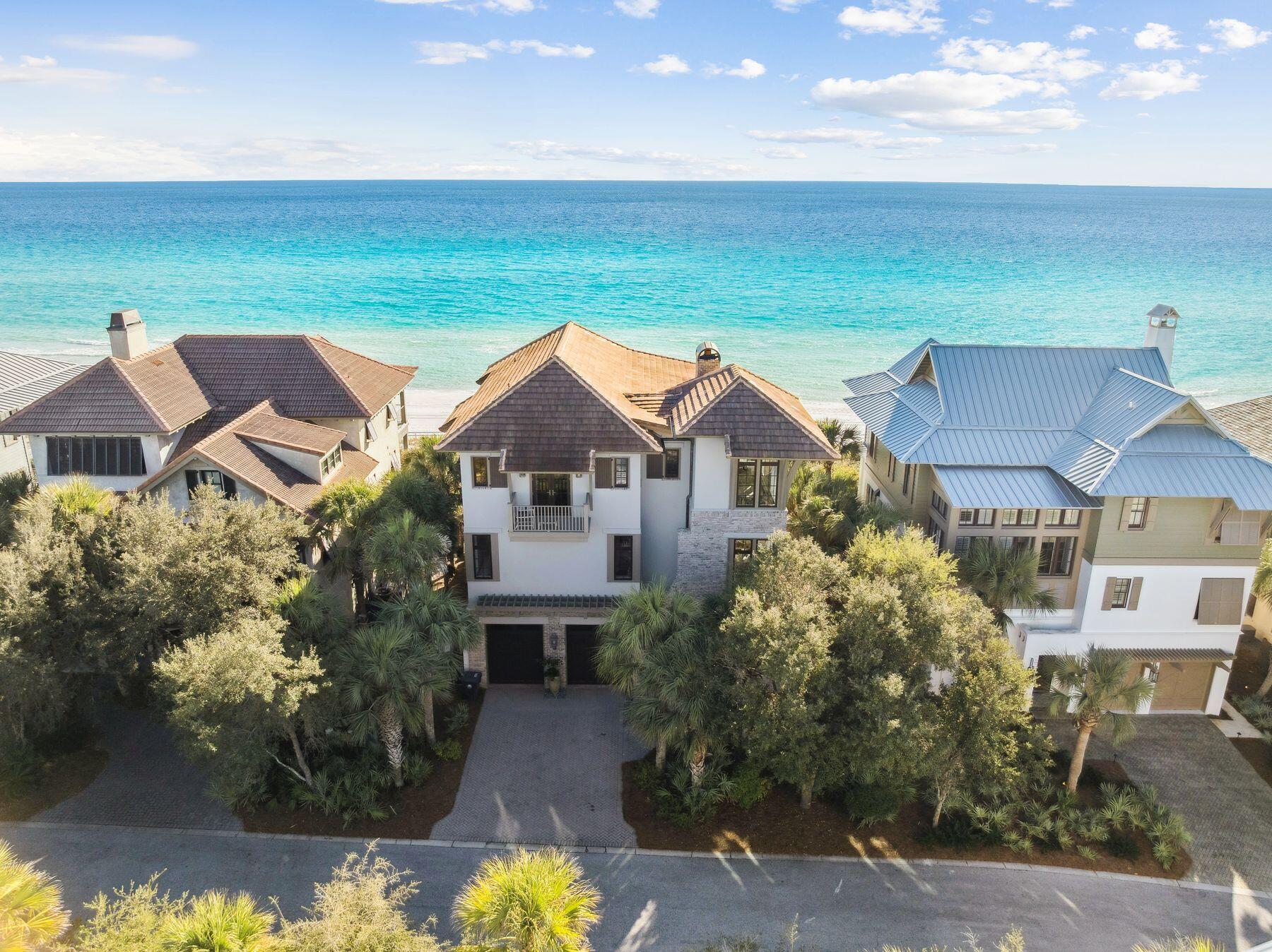 131 W St Lucia Lane