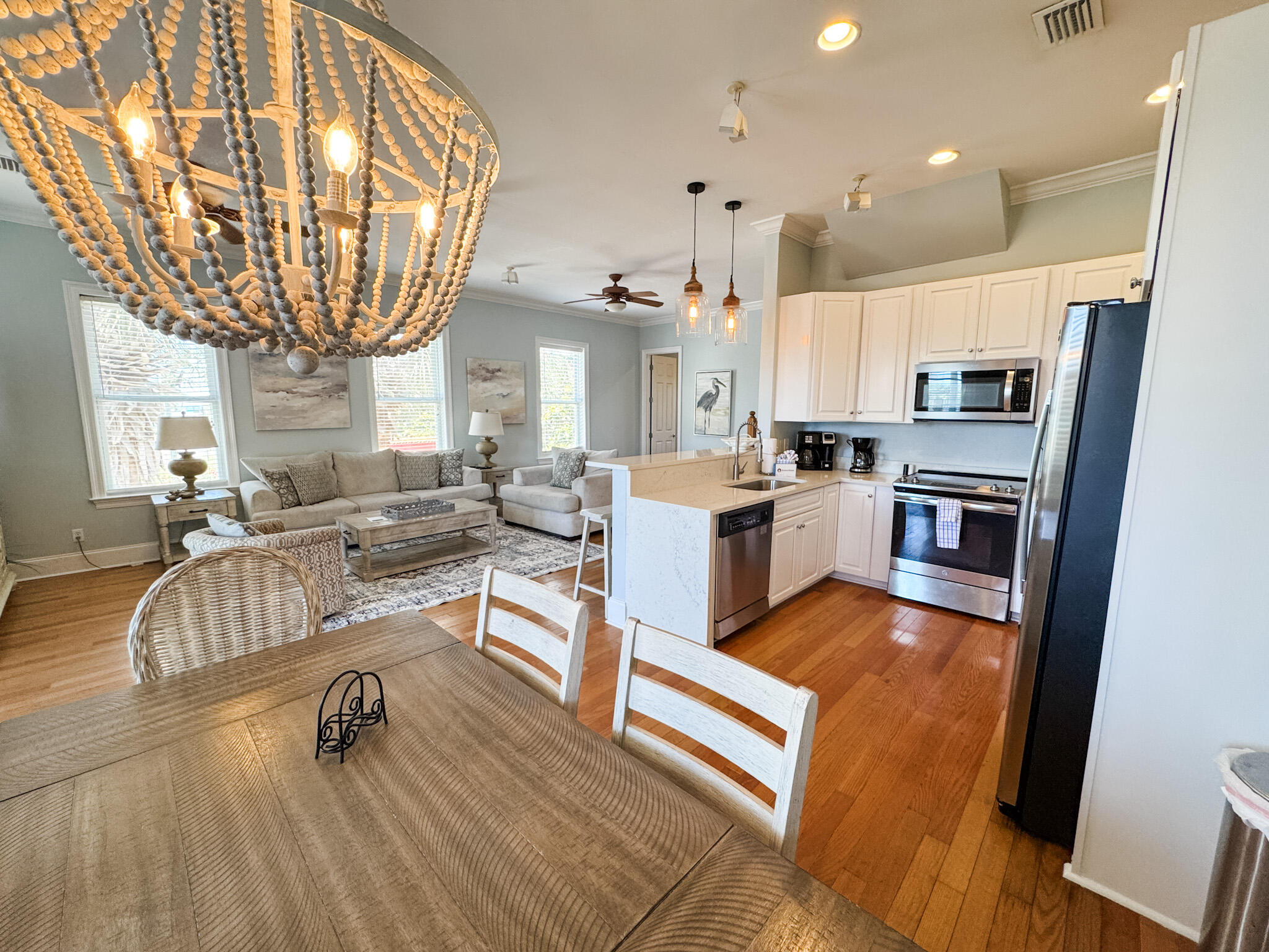 431 La Valencia Circle