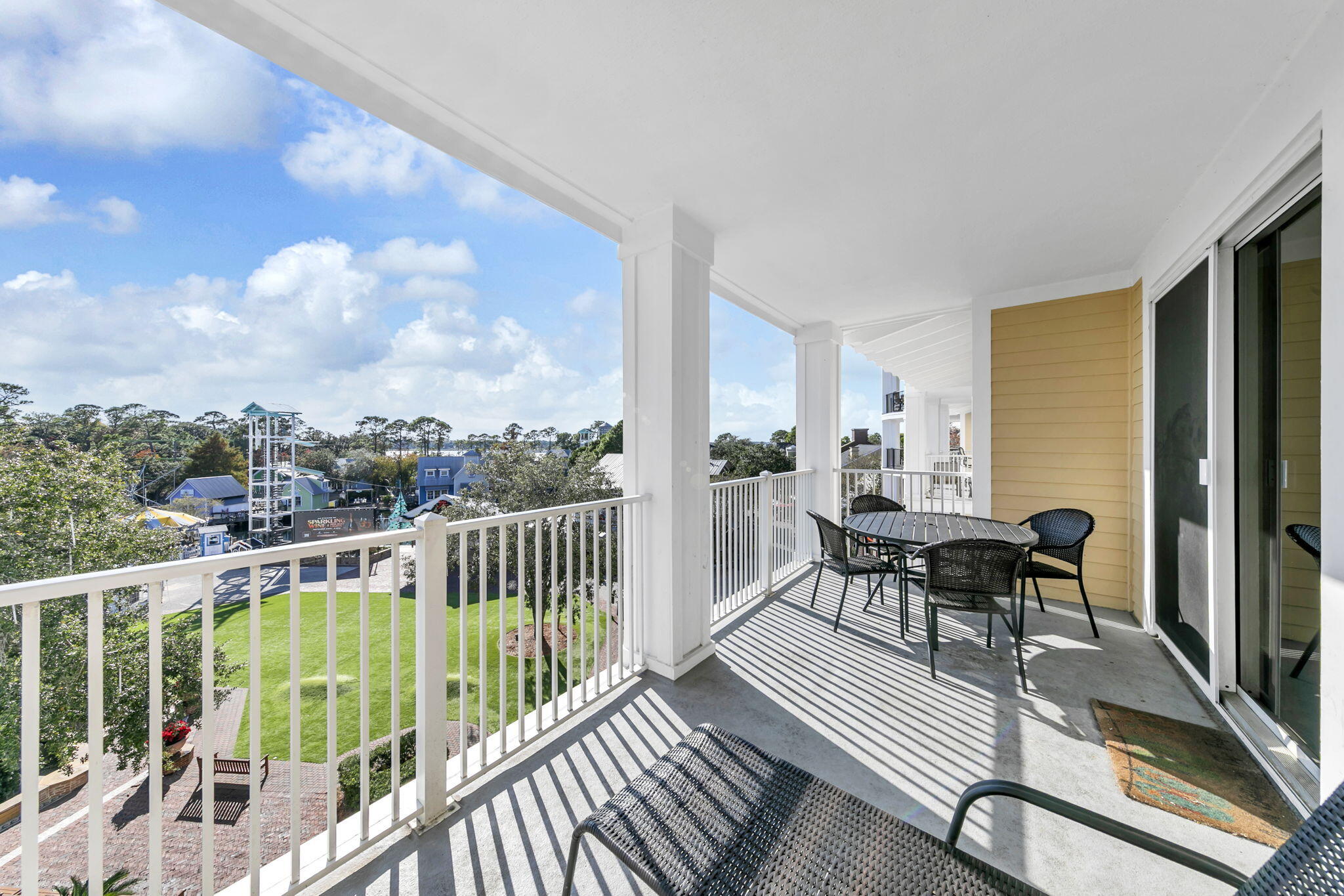 9100 Baytowne Wharf Boulevard 458/460