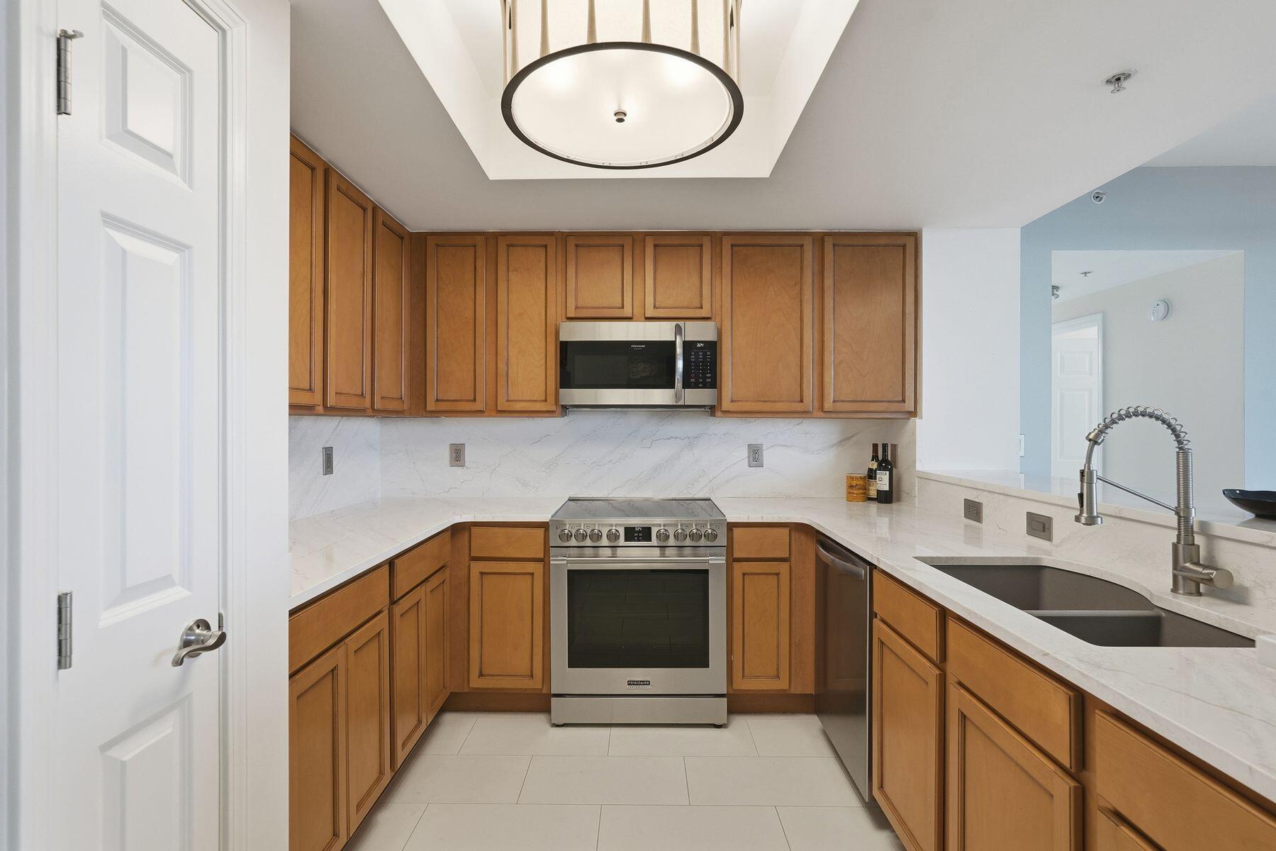 4203 Indian Bayou Trail 1702