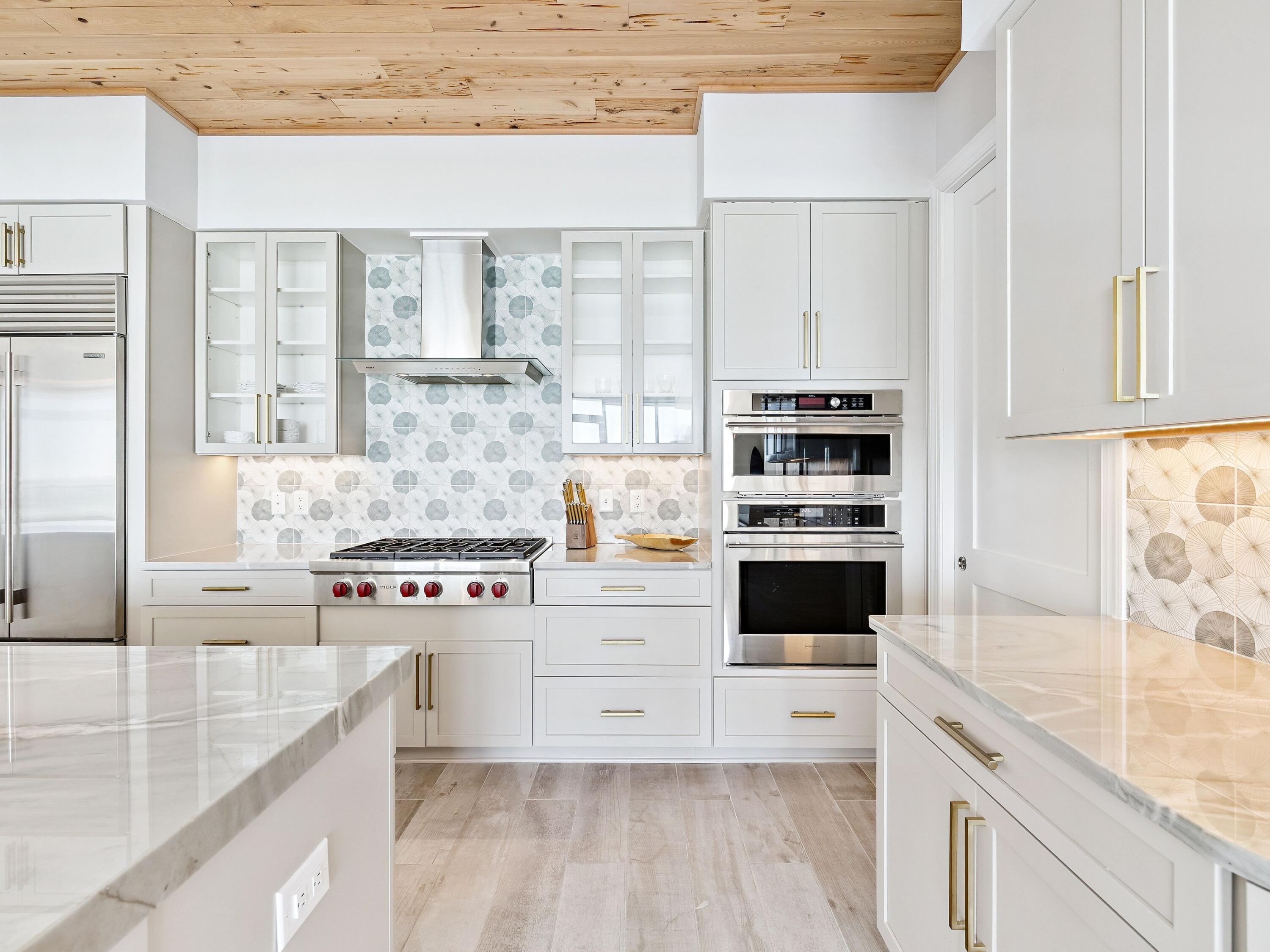 4463 W County Highway 30A UNIT 302