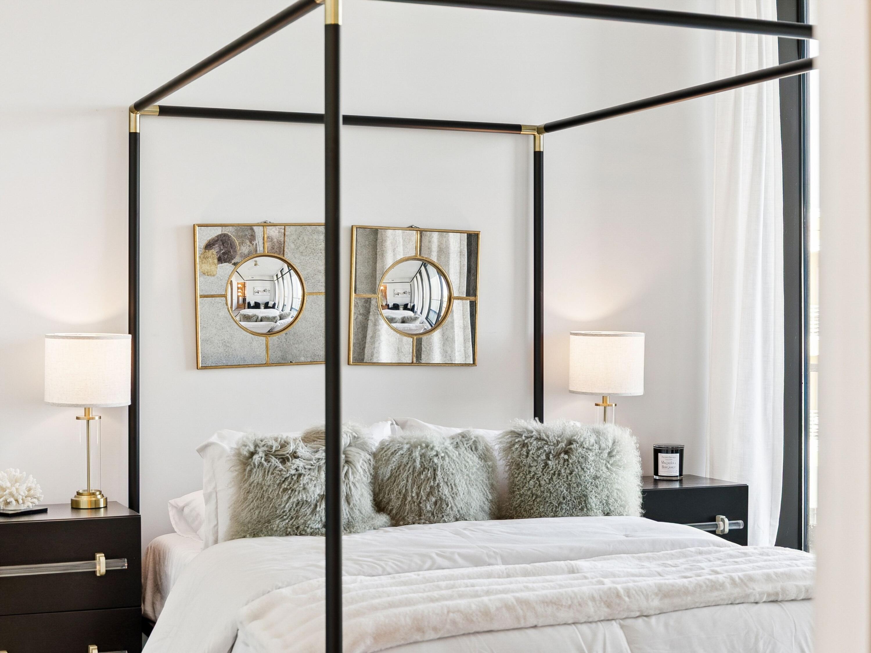 4463 W County Highway 30A UNIT 302